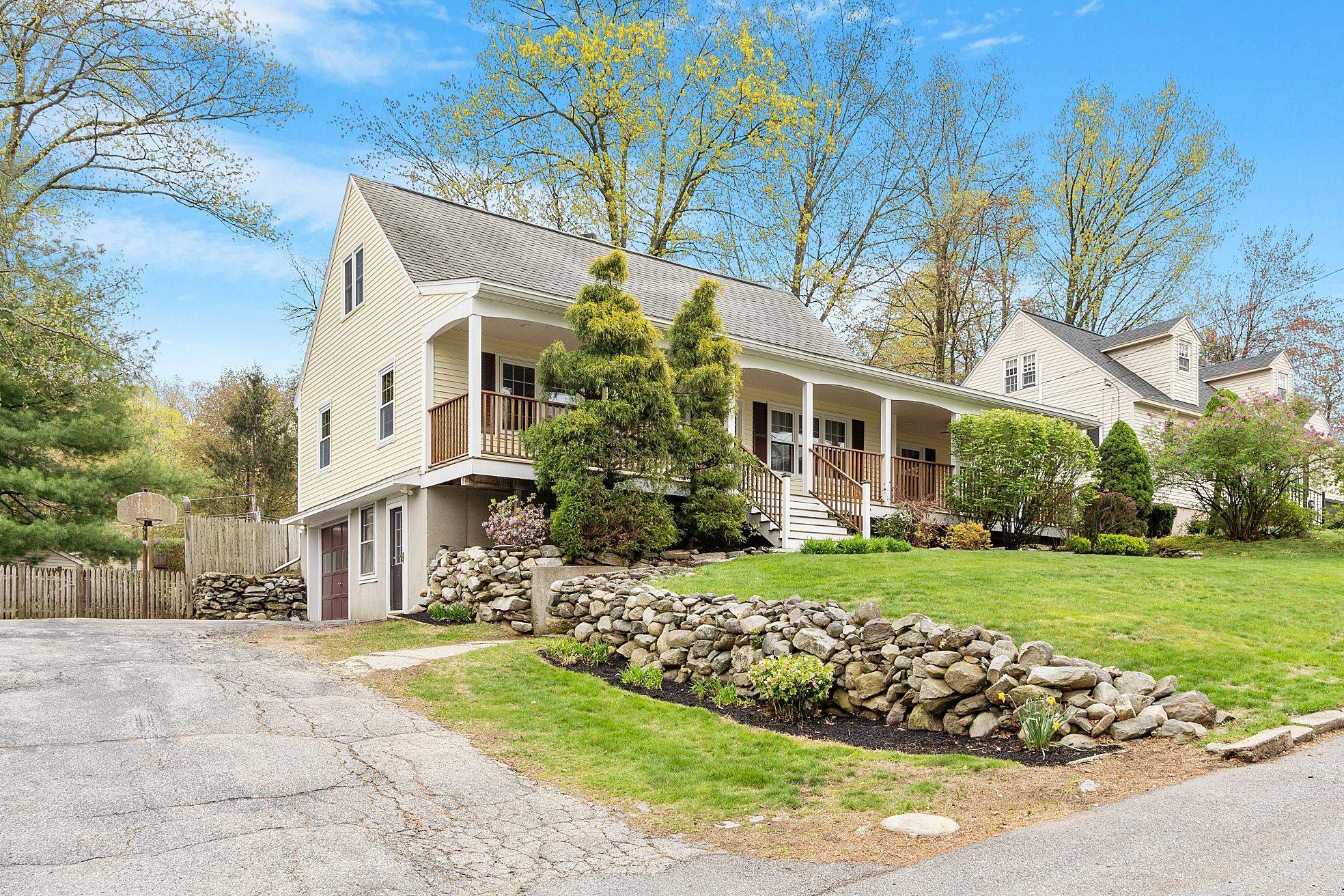 6 Pinehurst Avenue