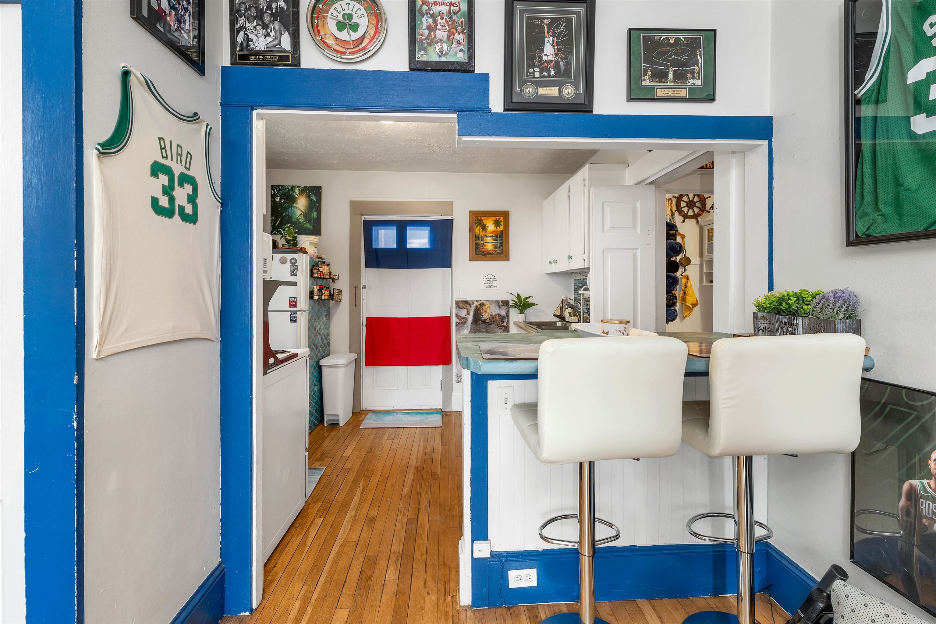 Manchester, New Hampshire 03102, United States, 3 Bedrooms Bedrooms, ,3 BathroomsBathrooms,Residential,Active,83626