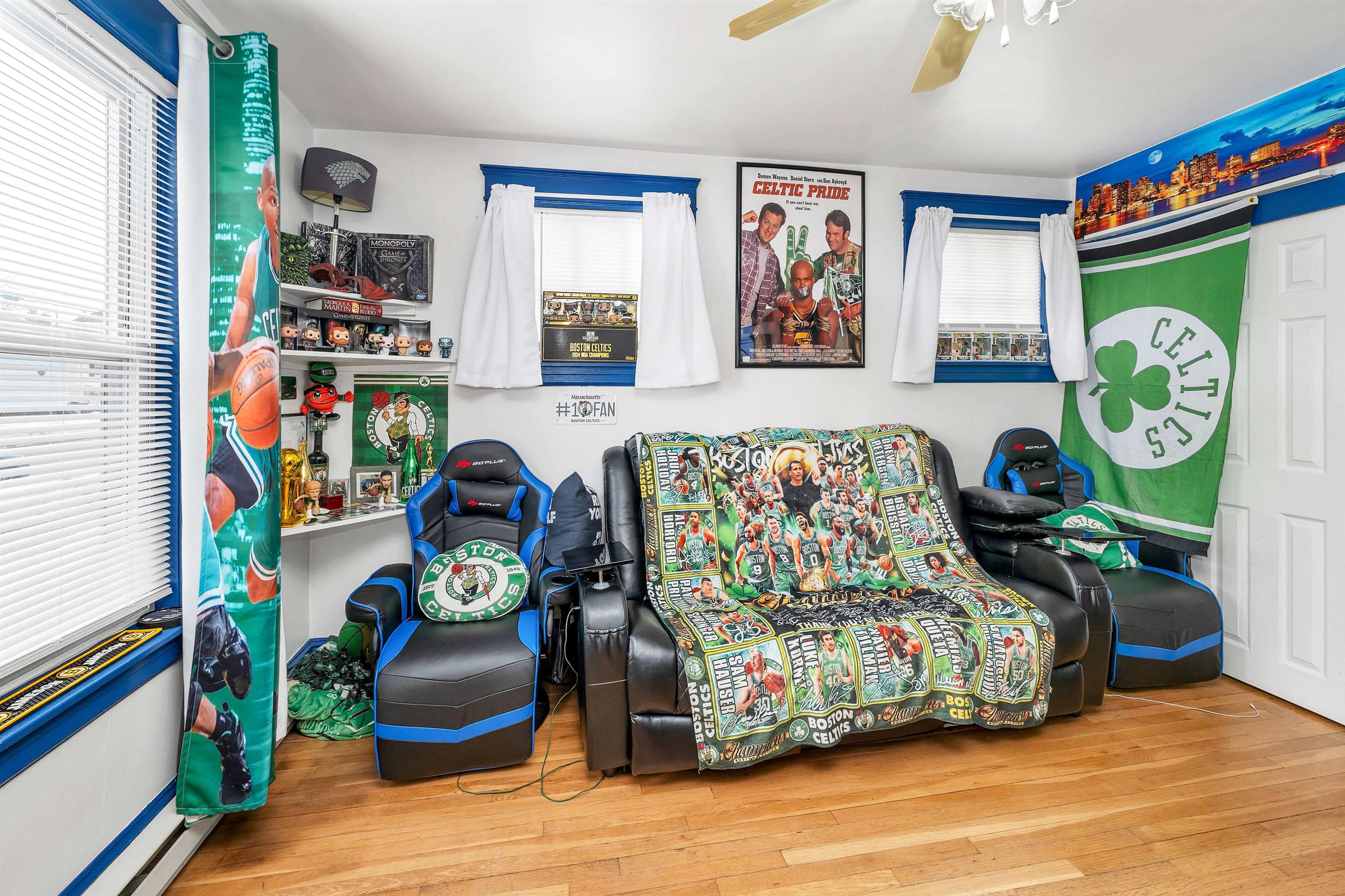 Manchester, New Hampshire 03102, United States, 3 Bedrooms Bedrooms, ,3 BathroomsBathrooms,Residential,Active,83626