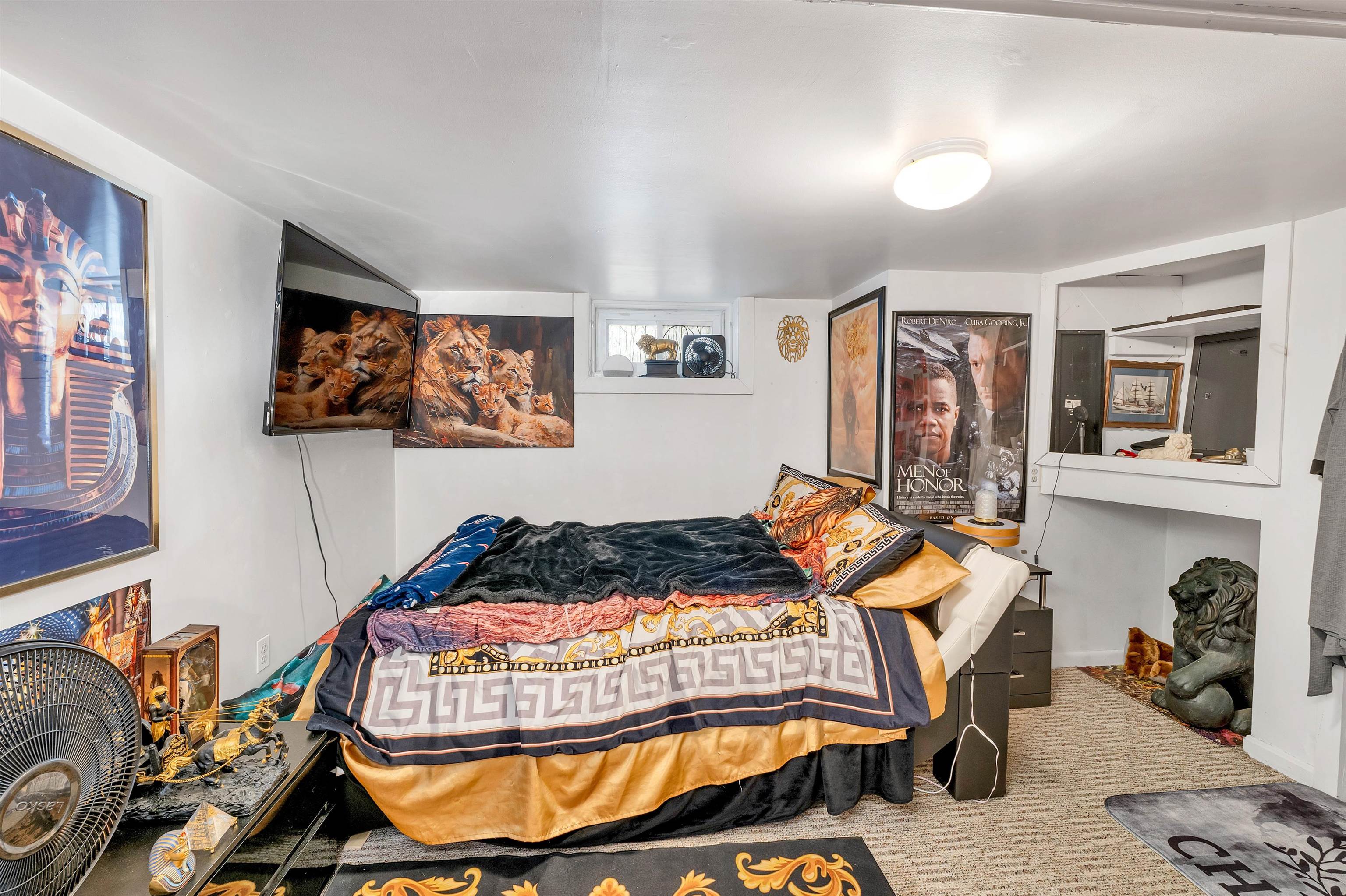 Manchester, New Hampshire 03102, United States, 3 Bedrooms Bedrooms, ,3 BathroomsBathrooms,Residential,Active,83626