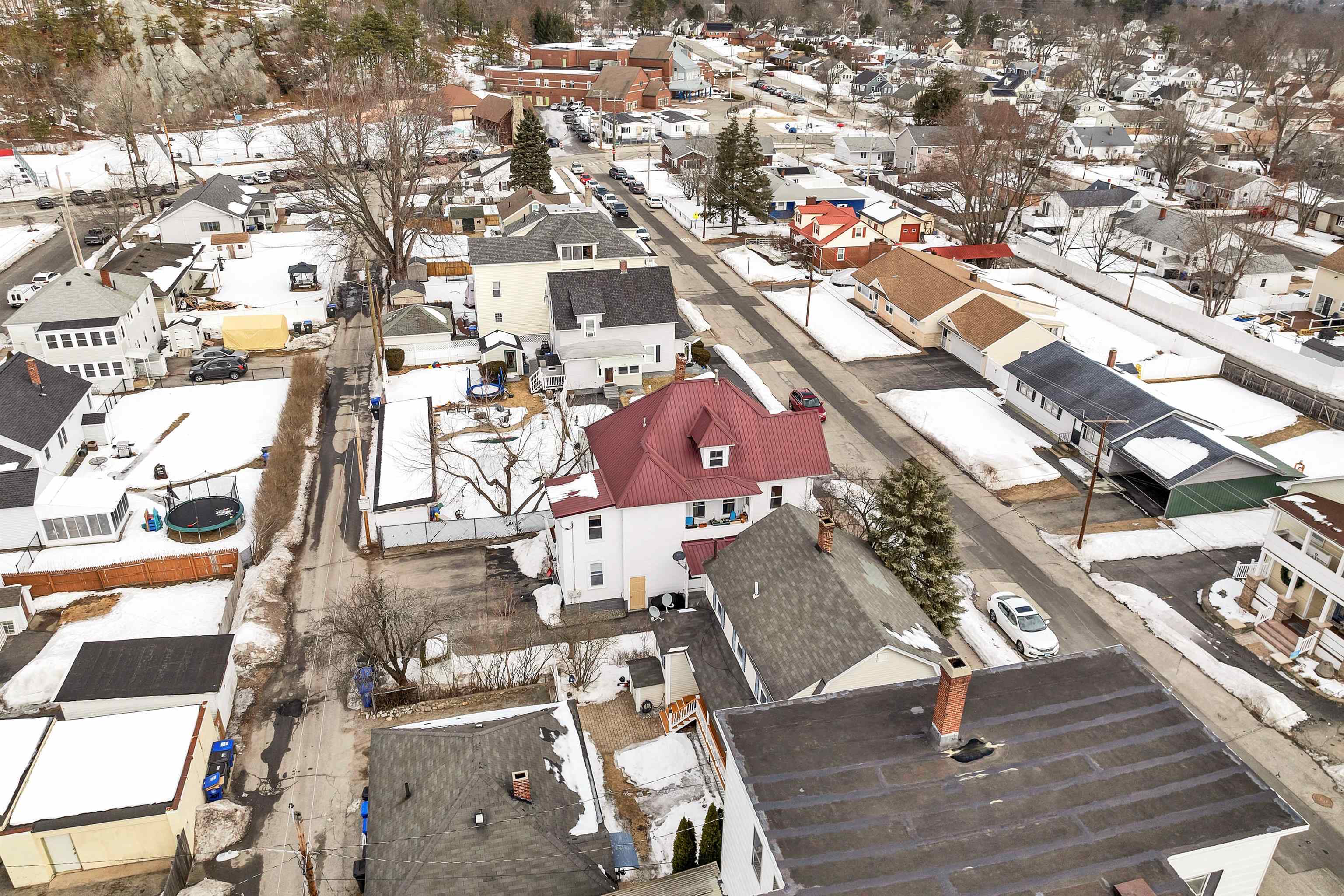 Manchester, New Hampshire 03102, United States, 3 Bedrooms Bedrooms, ,3 BathroomsBathrooms,Residential,Active,83626