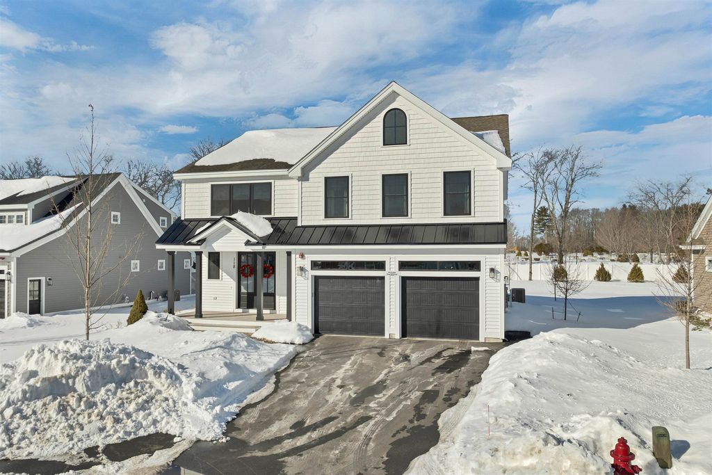 Photo of 118 Sage Lane, Portsmouth, NH 03801 (MLS # 5076144)