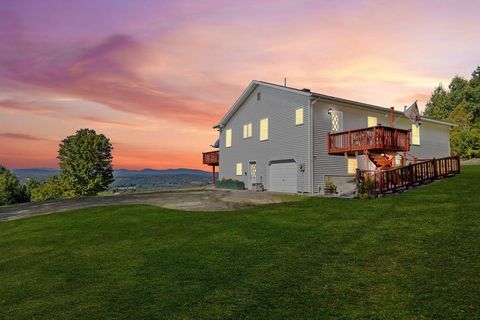 90 Vista Lane Lyndon VT 05851