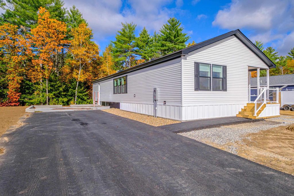 Photo of 73 Diamondback Drive, Rochester, NH 03868 (MLS # 5068483)
