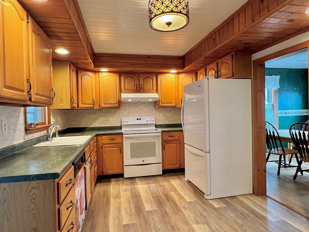 Photo of 11 Amherst Terrace, Nashua, NH 03060 (MLS # 5068908)