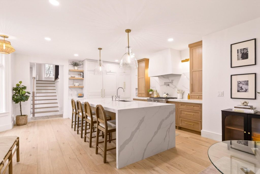 Photo of 9 Floral Street, Windham, NH 03087 (MLS # 5080001)