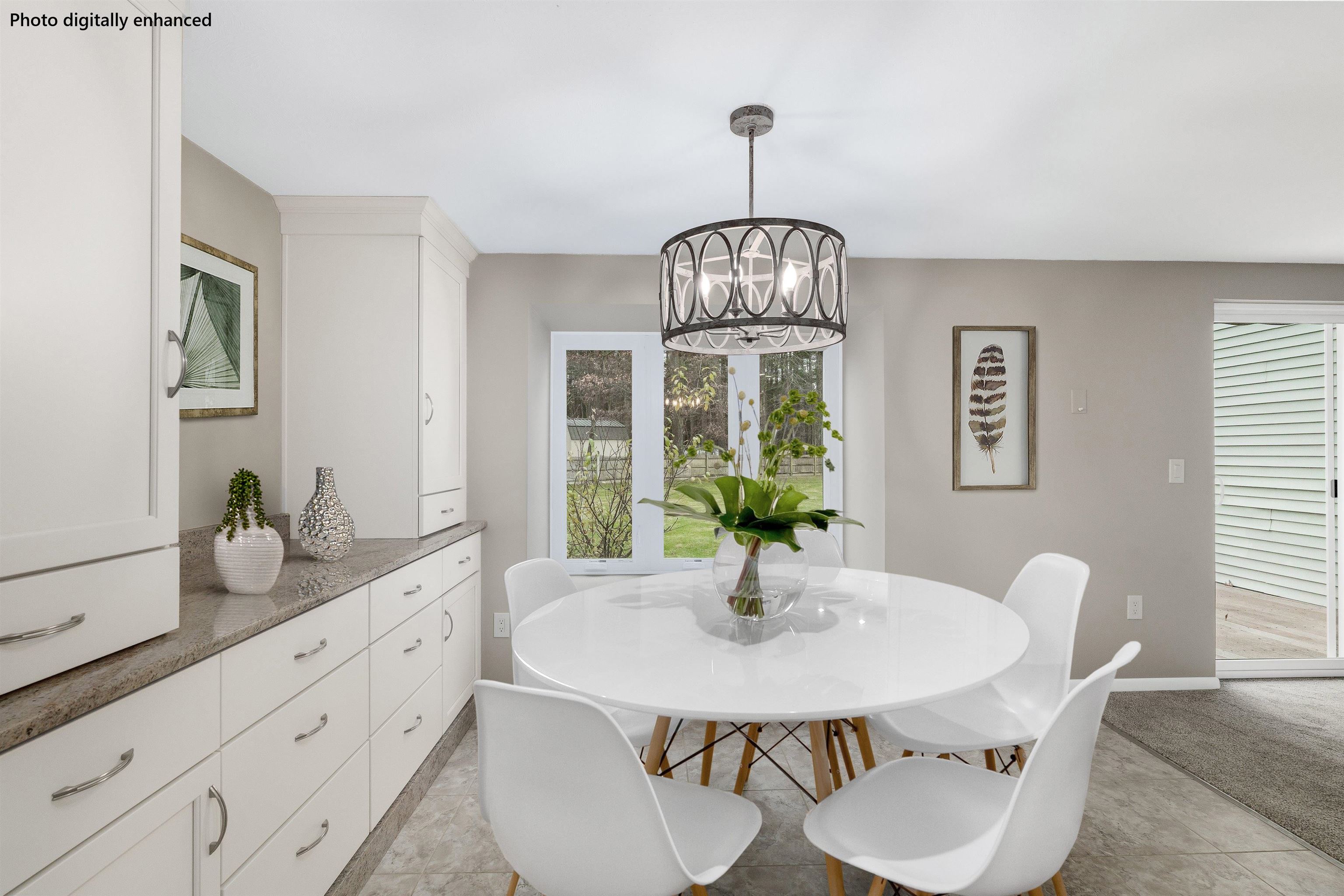 8 Highland Green Road