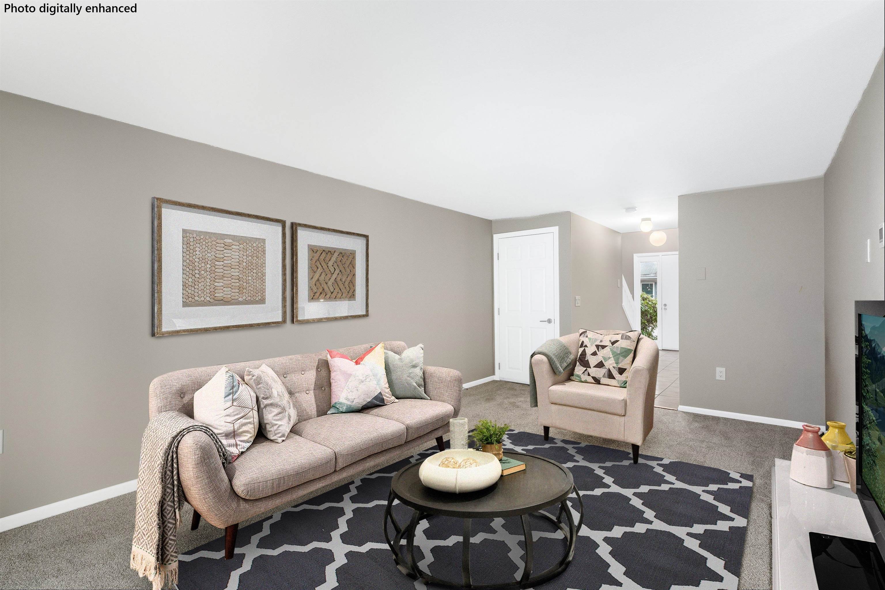 8 Highland Green Road