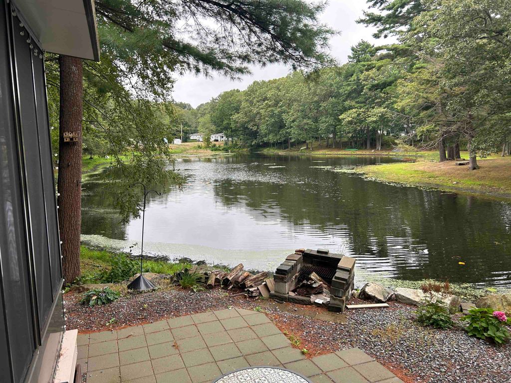Photo of 24 Amy Lane #L51, Hampstead, NH 03841 (MLS # 5086499)