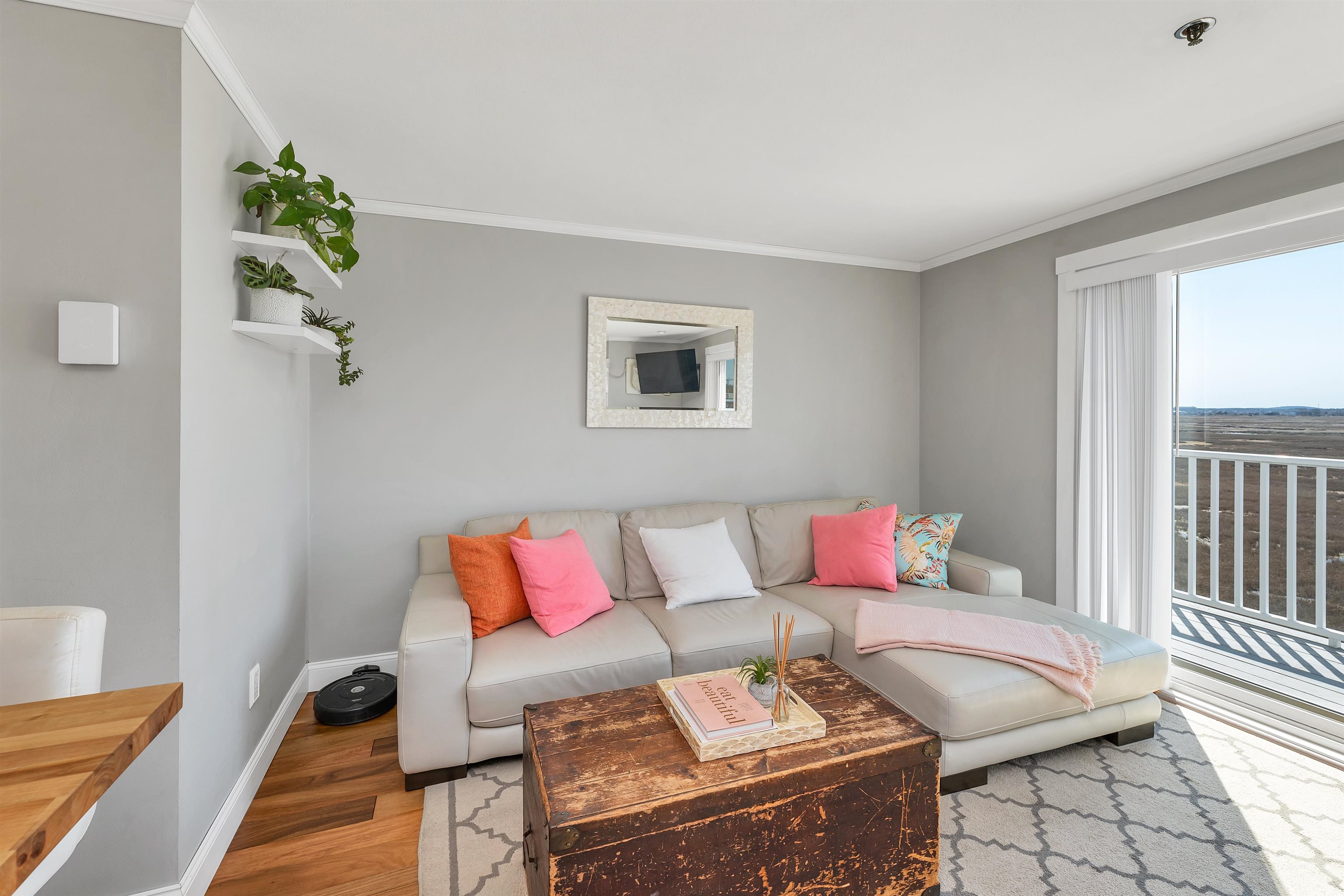 611 Ocean Boulevard 7