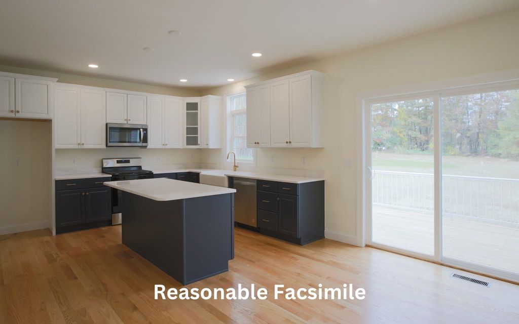 Photo of 70 Lantern Drive, Sandown, NH 03873 (MLS # 5086074)