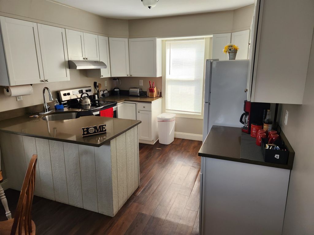 Photo of 661 Hevey Street #Second Floor, Manchester, NH 03102 (MLS # 5060232)