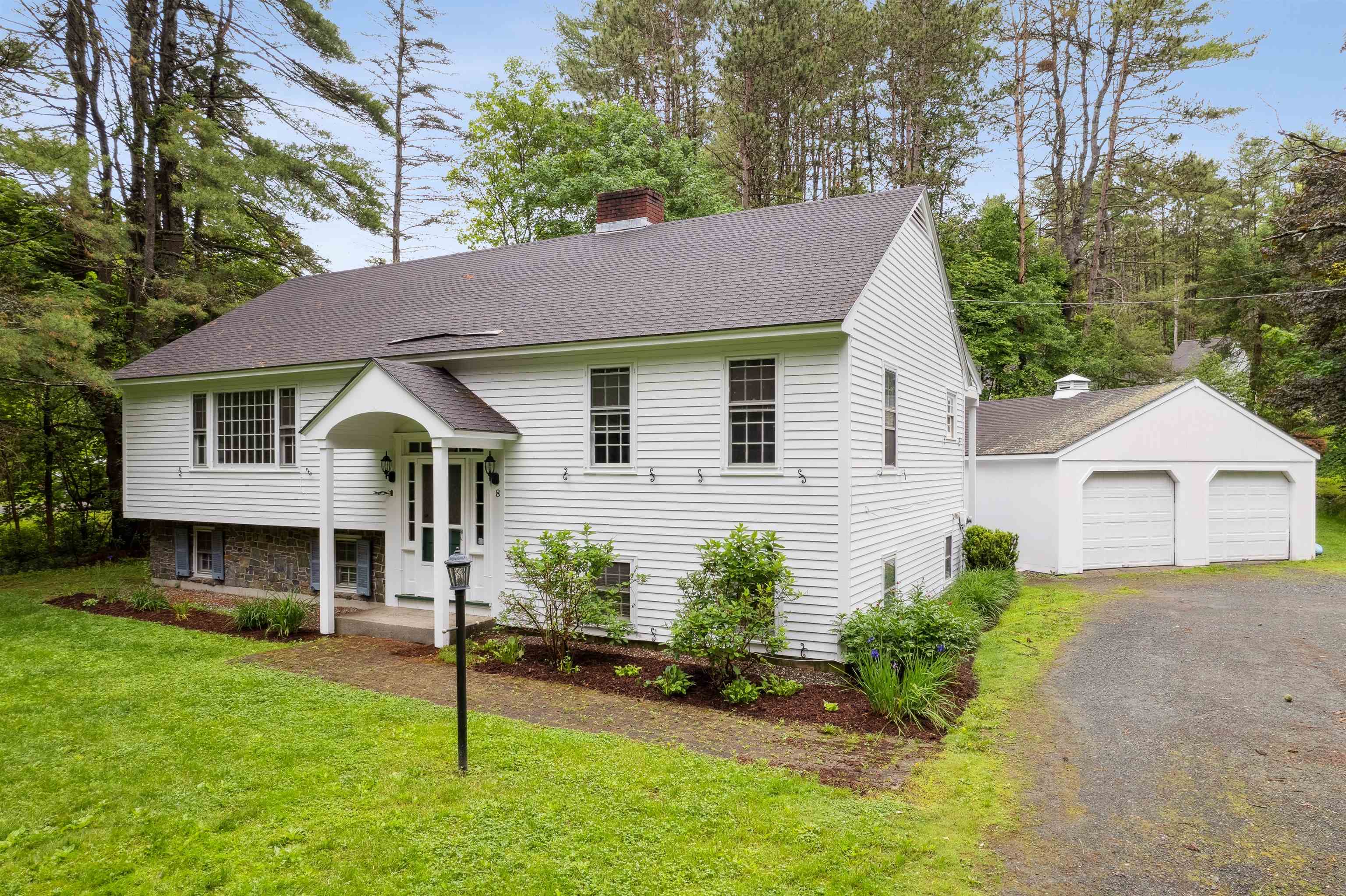 8 Willow Spring Lane