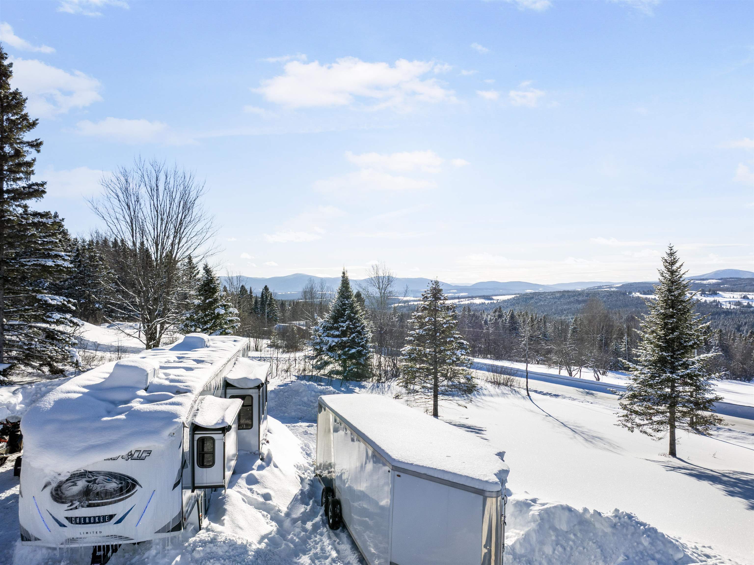 848 Diamond Pond Road