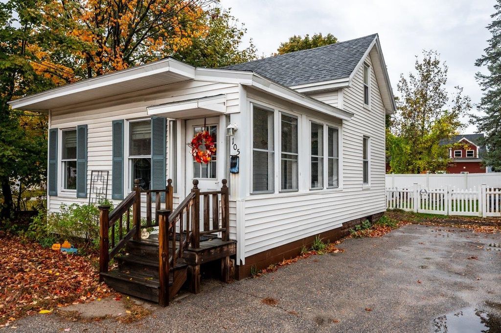 Photo of 105 Wakefield Street, Rochester, NH 03867 (MLS # 5066871)