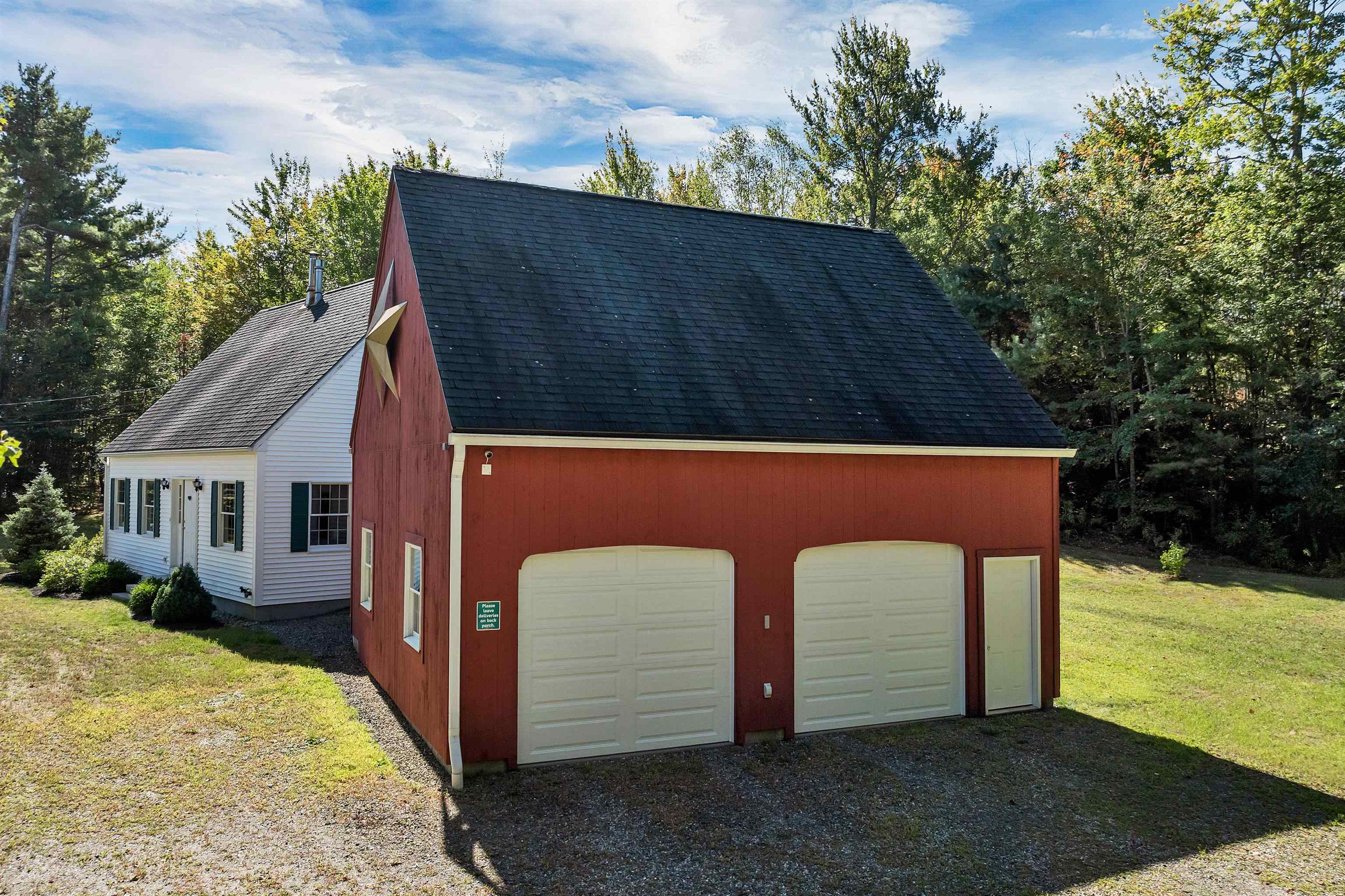 Gilford, New Hampshire 03249, United States, 3 Bedrooms Bedrooms, ,3 BathroomsBathrooms,Residential,Pending,207649