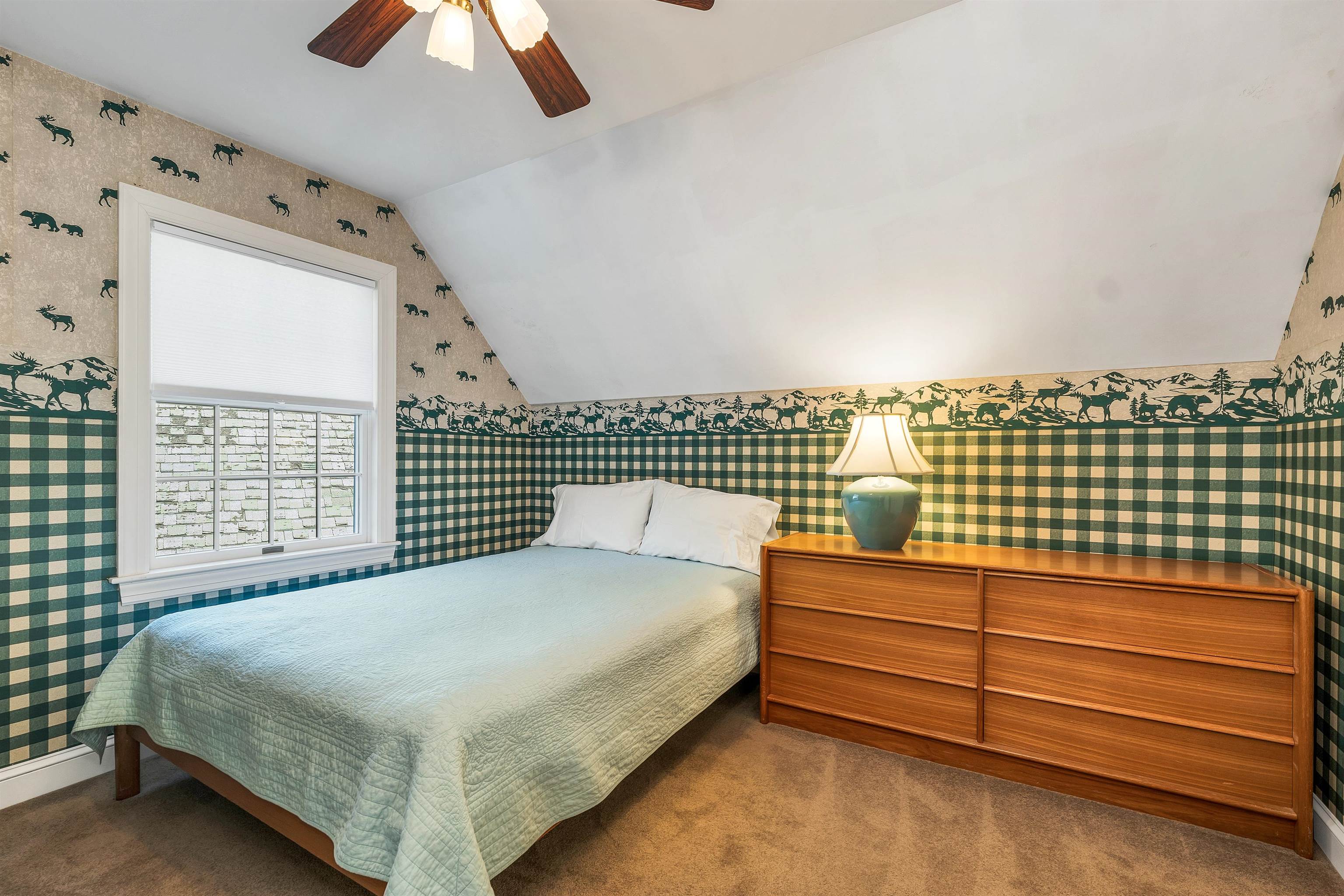 Gilford, New Hampshire 03249, United States, 3 Bedrooms Bedrooms, ,3 BathroomsBathrooms,Residential,Pending,207649