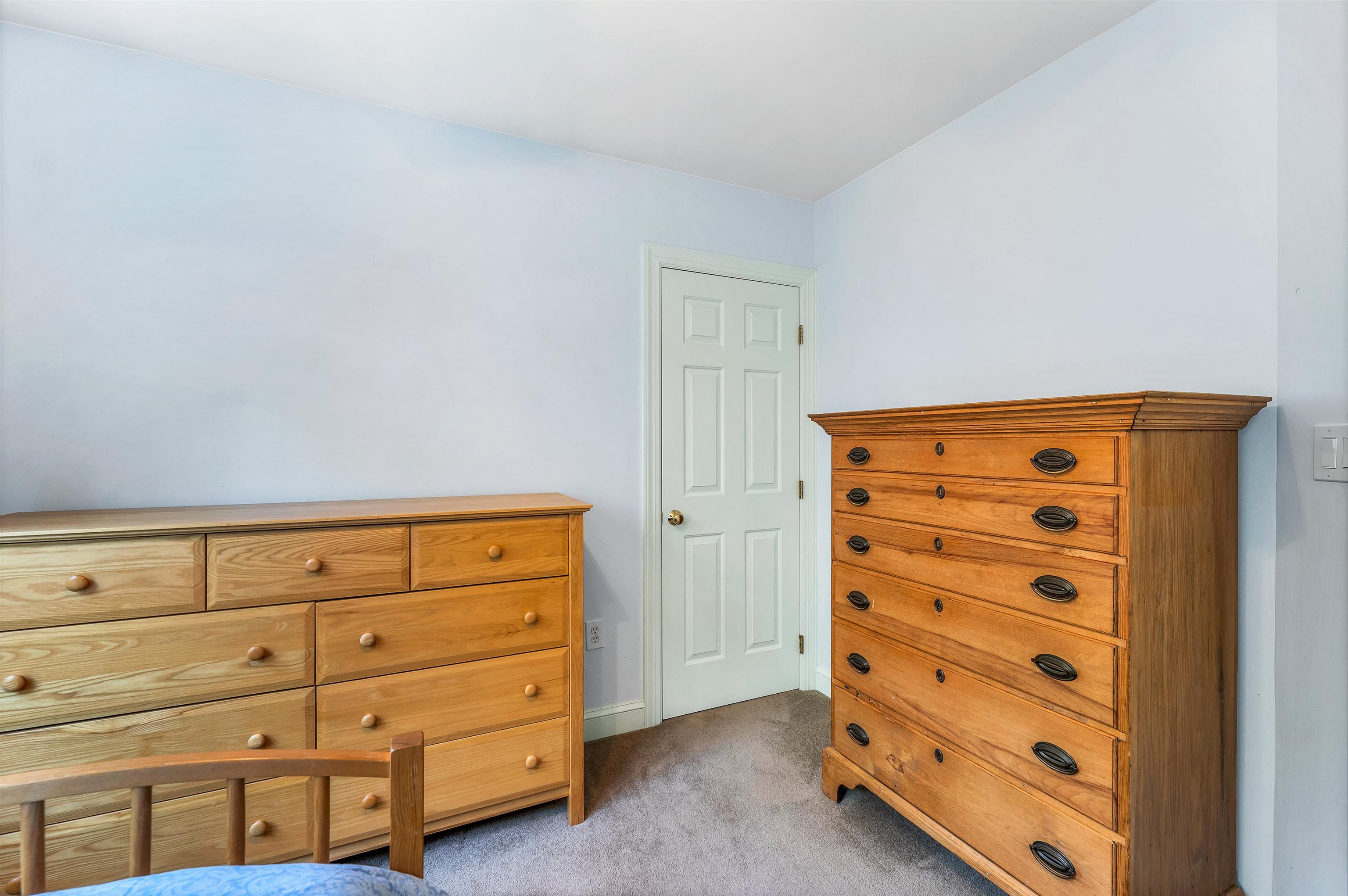 Gilford, New Hampshire 03249, United States, 3 Bedrooms Bedrooms, ,3 BathroomsBathrooms,Residential,Pending,207649