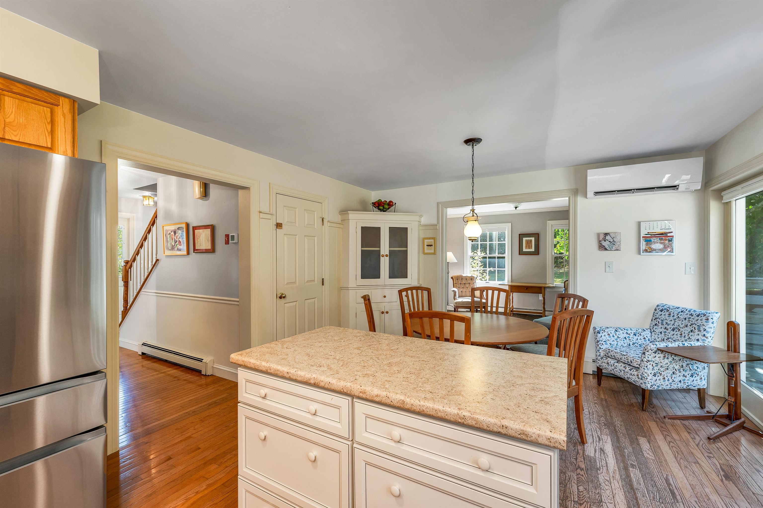 Gilford, New Hampshire 03249, United States, 3 Bedrooms Bedrooms, ,3 BathroomsBathrooms,Residential,Pending,207649