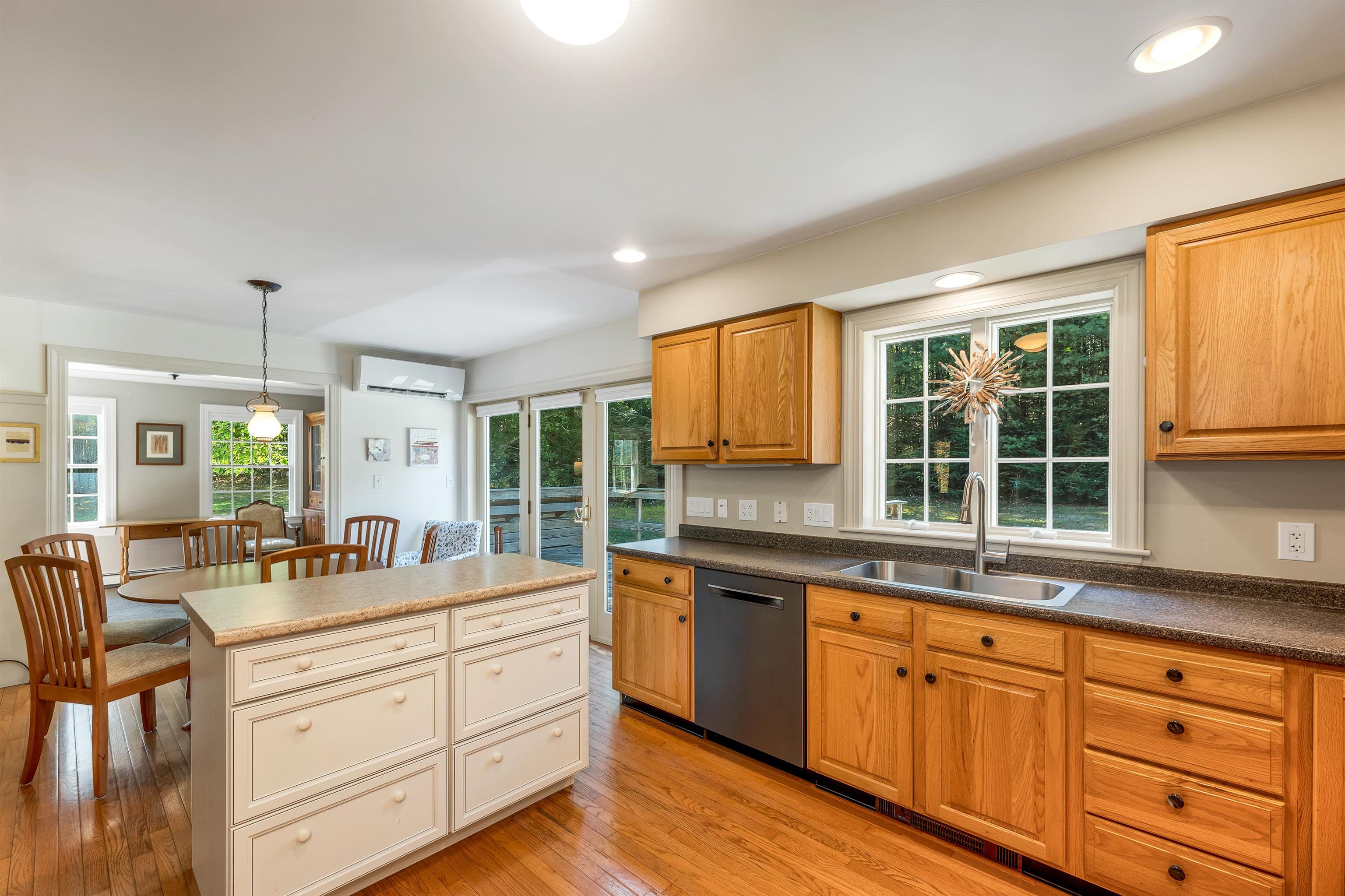 Gilford, New Hampshire 03249, United States, 3 Bedrooms Bedrooms, ,3 BathroomsBathrooms,Residential,Pending,207649