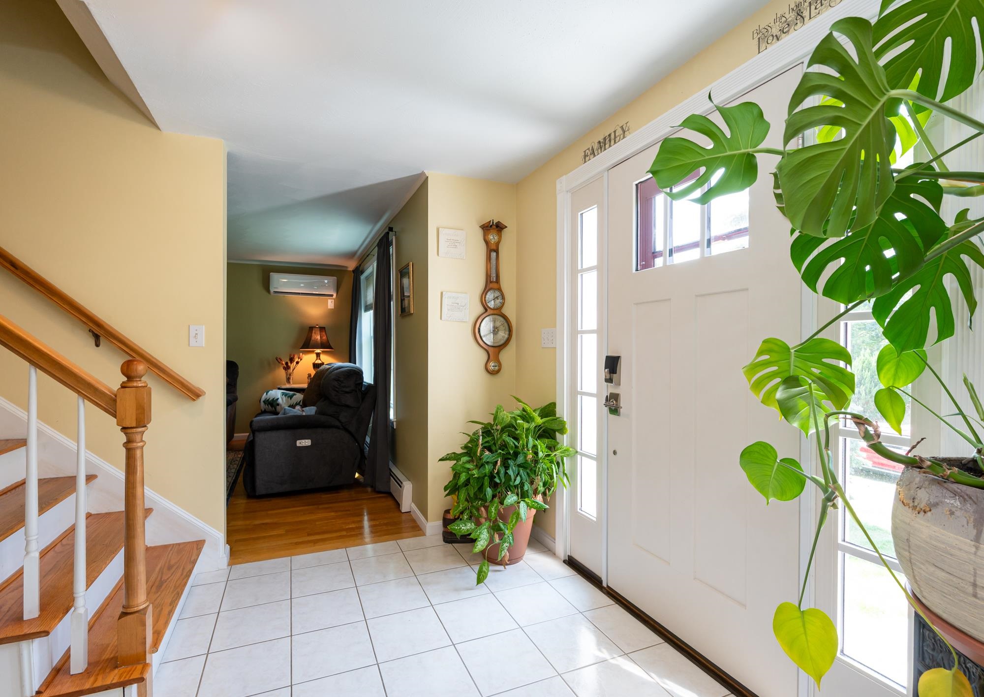 Merrimack, New Hampshire 03054, United States, 3 Bedrooms Bedrooms, ,3 BathroomsBathrooms,Residential,Active,196047