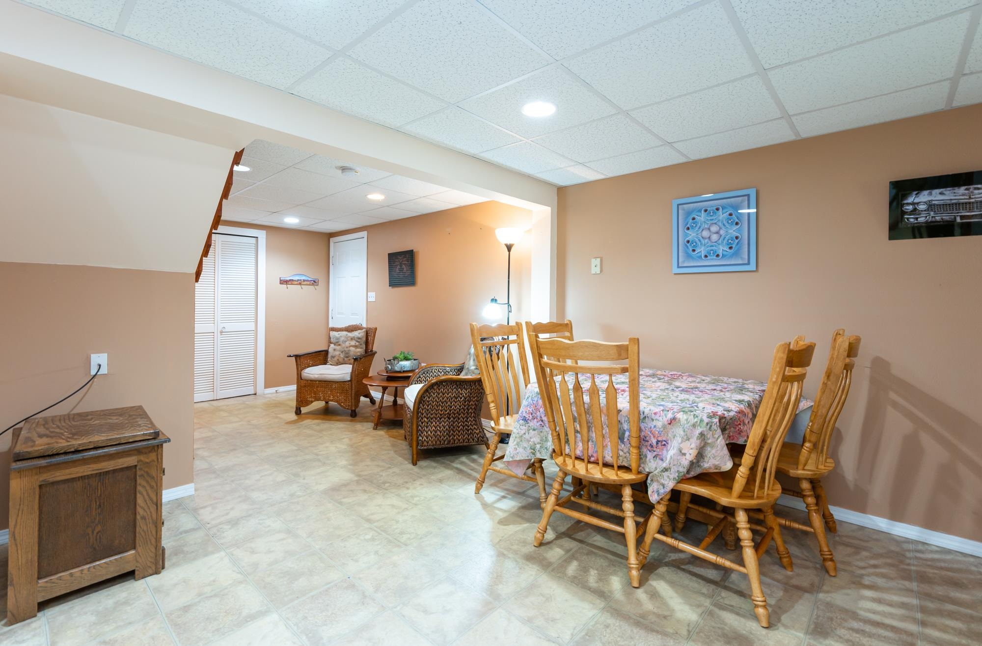 Merrimack, New Hampshire 03054, United States, 3 Bedrooms Bedrooms, ,3 BathroomsBathrooms,Residential,Active,196047