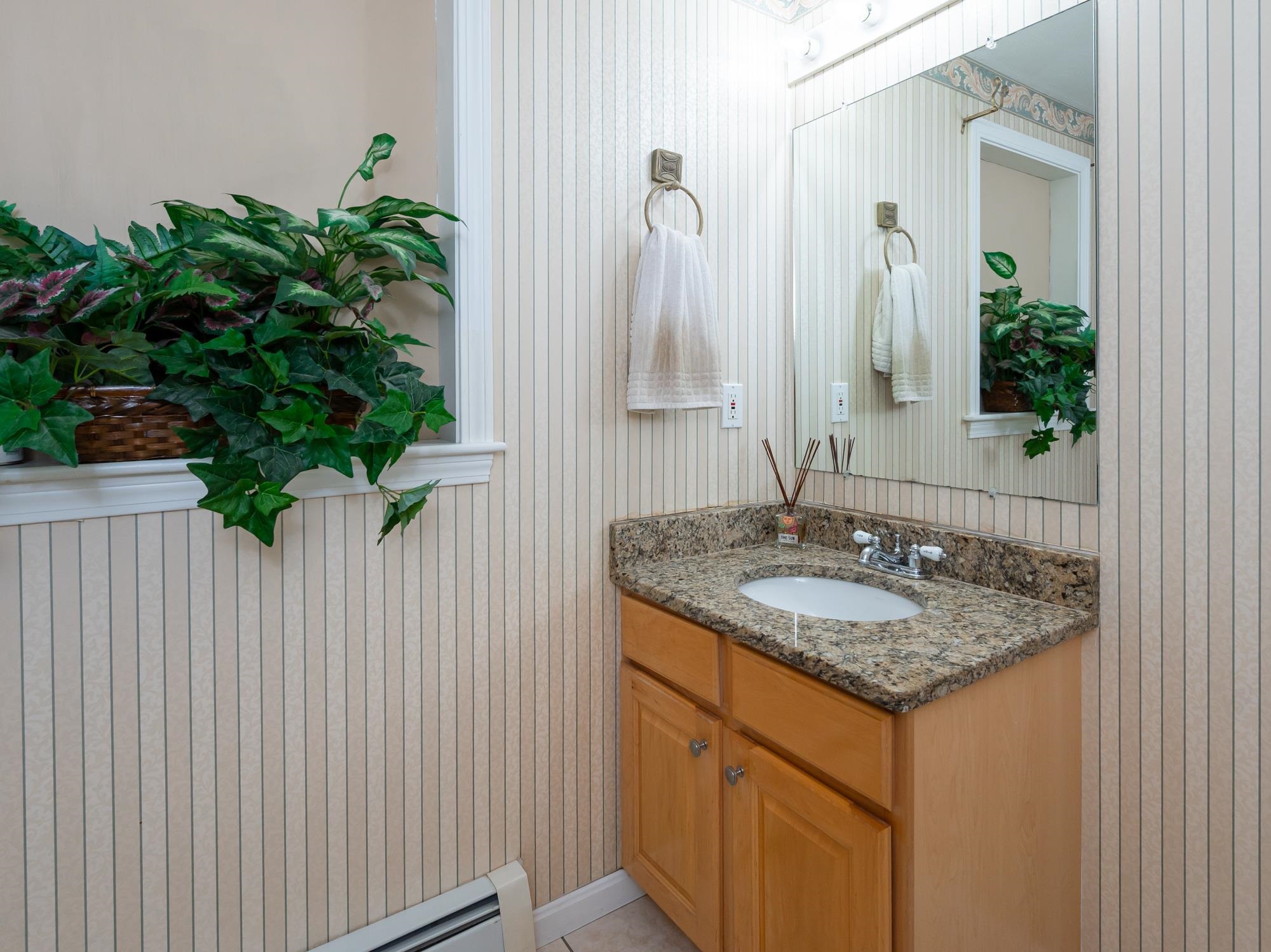 Merrimack, New Hampshire 03054, United States, 3 Bedrooms Bedrooms, ,3 BathroomsBathrooms,Residential,Active,196047