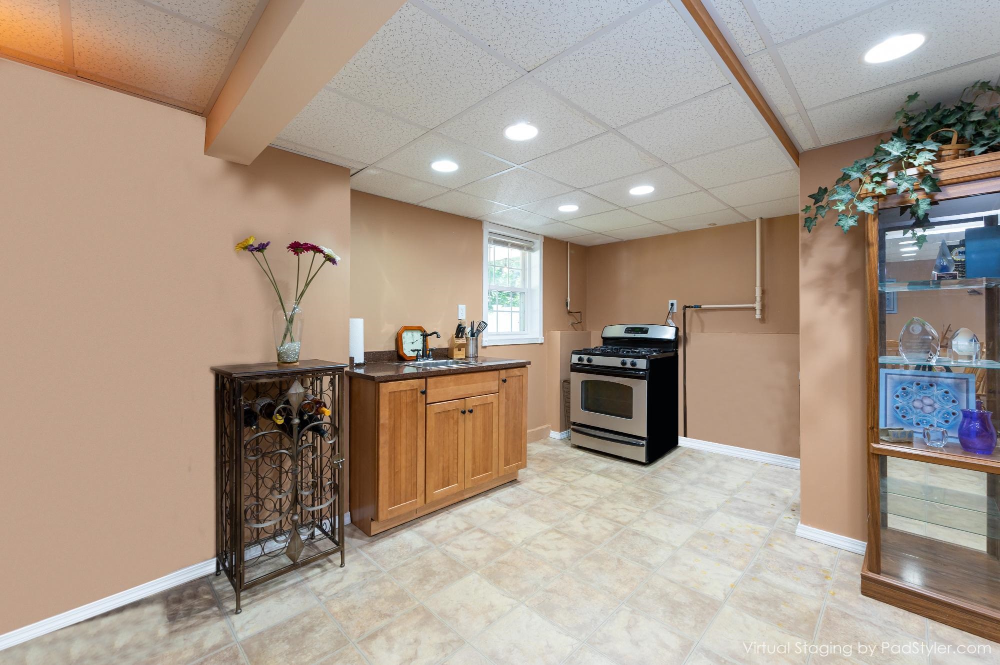 Merrimack, New Hampshire 03054, United States, 3 Bedrooms Bedrooms, ,3 BathroomsBathrooms,Residential,Active,196047