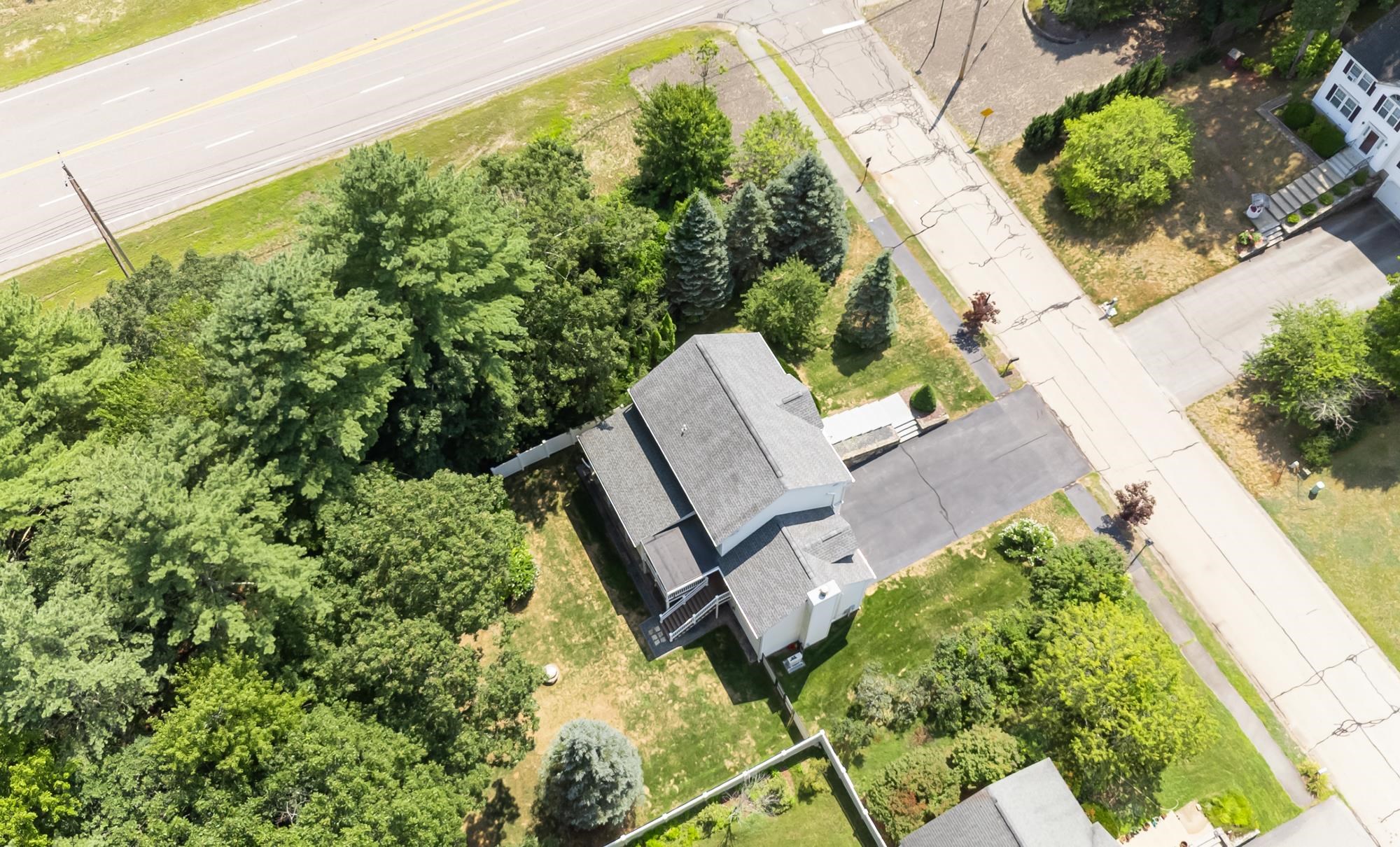 Merrimack, New Hampshire 03054, United States, 3 Bedrooms Bedrooms, ,3 BathroomsBathrooms,Residential,Active,196047