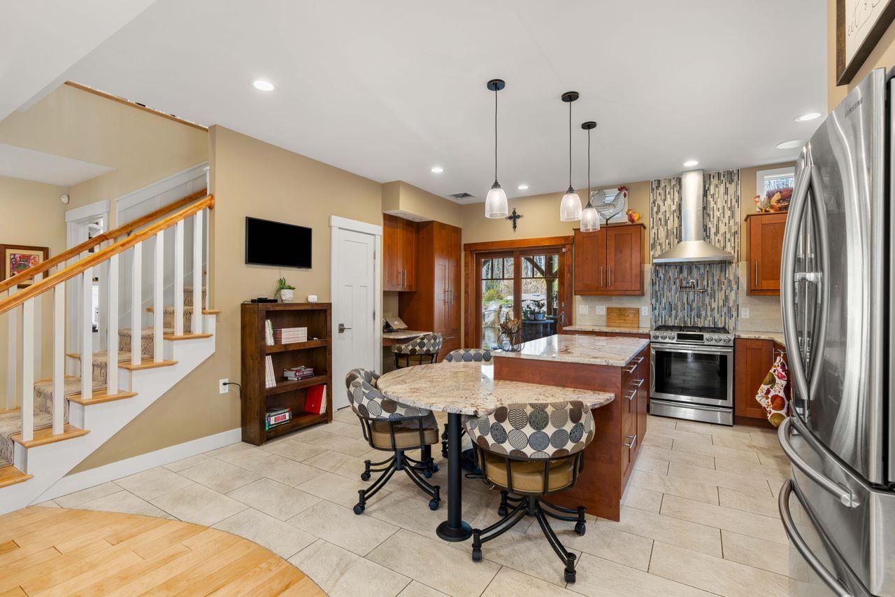 10 Mountain View Court