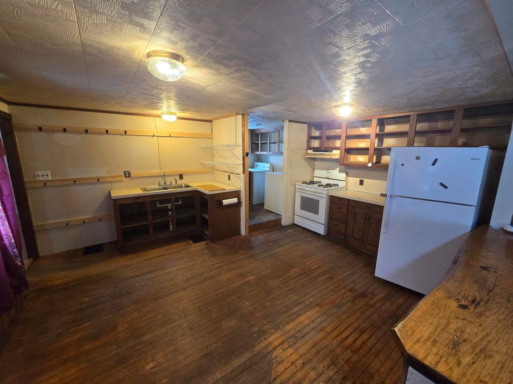 Photo of 91 Water Street, Rumney, NH 03266 (MLS # 5074320)