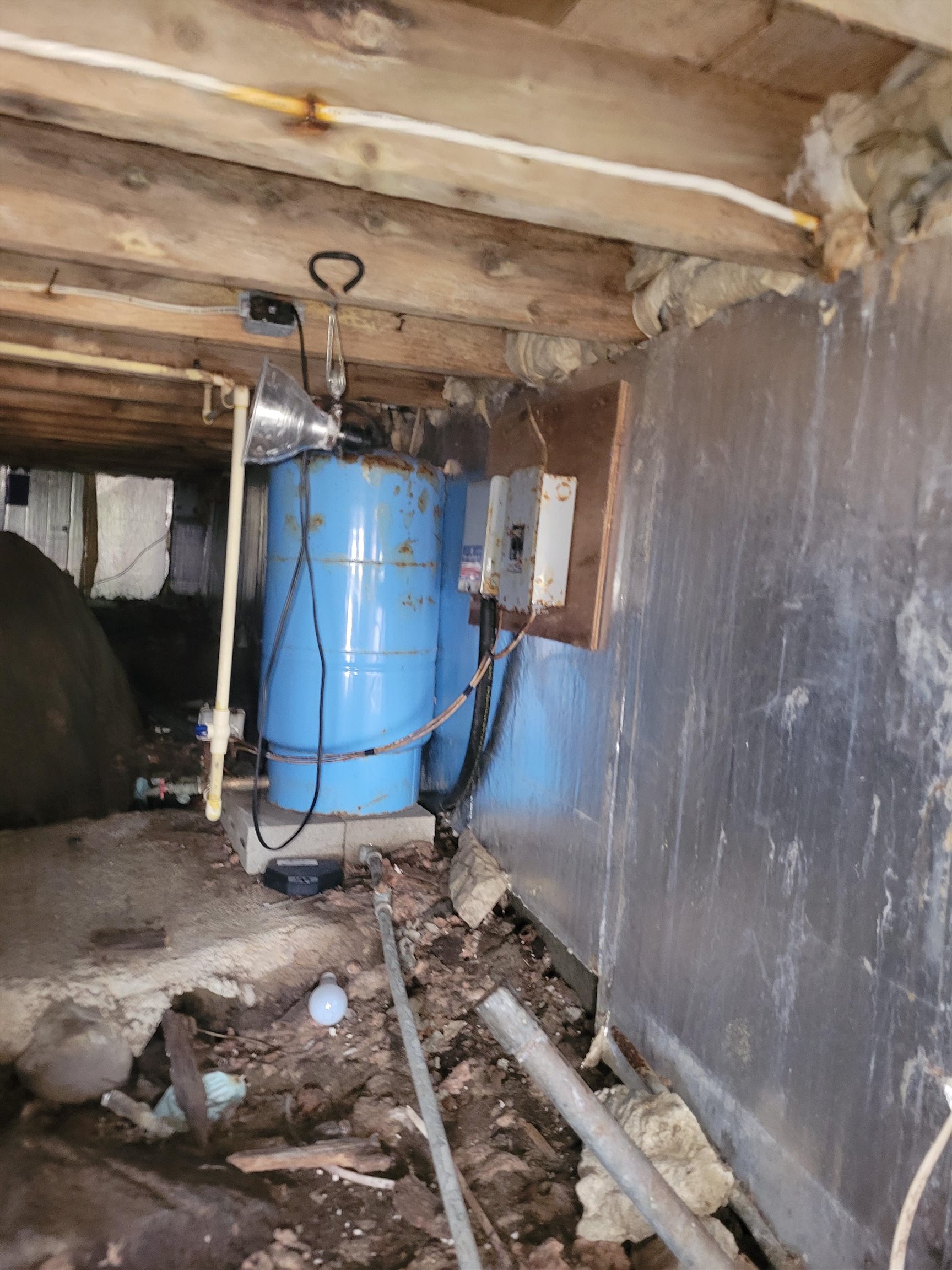 Weare, New Hampshire 03281, United States, 3 Bedrooms Bedrooms, ,1 BathroomBathrooms,Residential,Active,128273