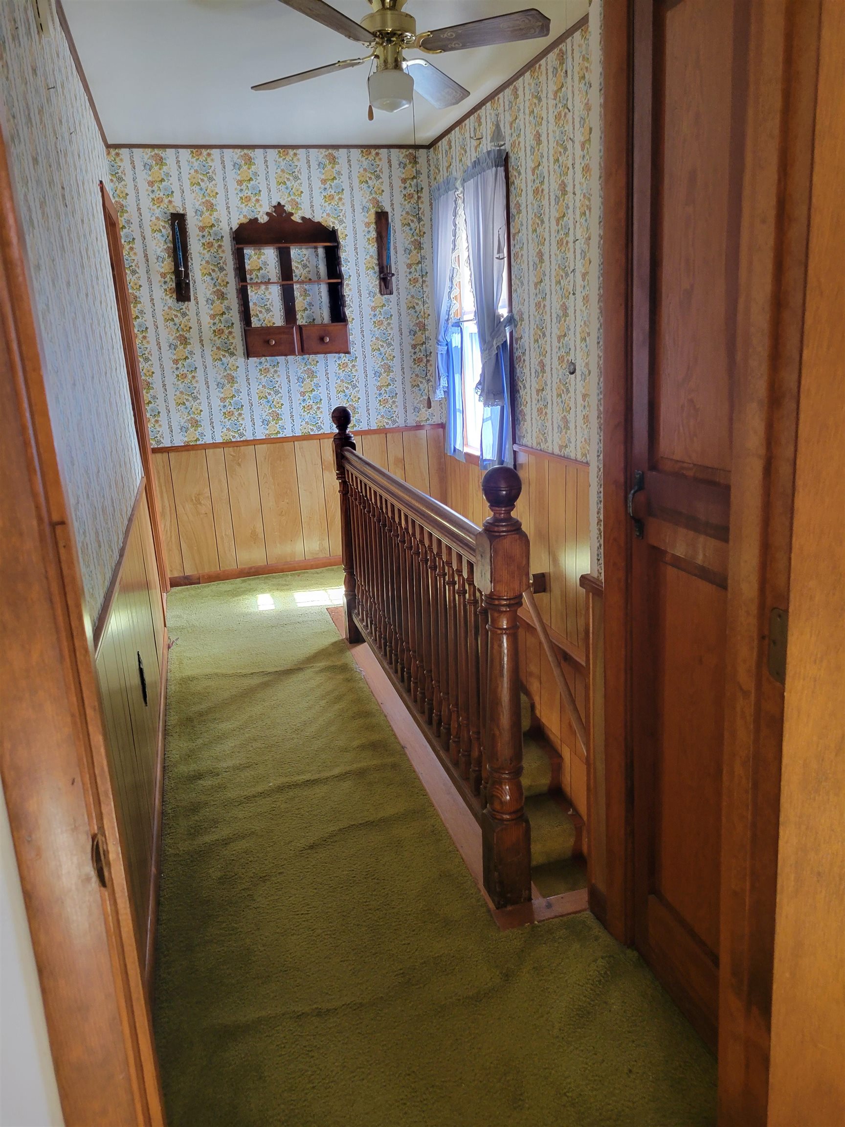 Weare, New Hampshire 03281, United States, 3 Bedrooms Bedrooms, ,1 BathroomBathrooms,Residential,Active,128273