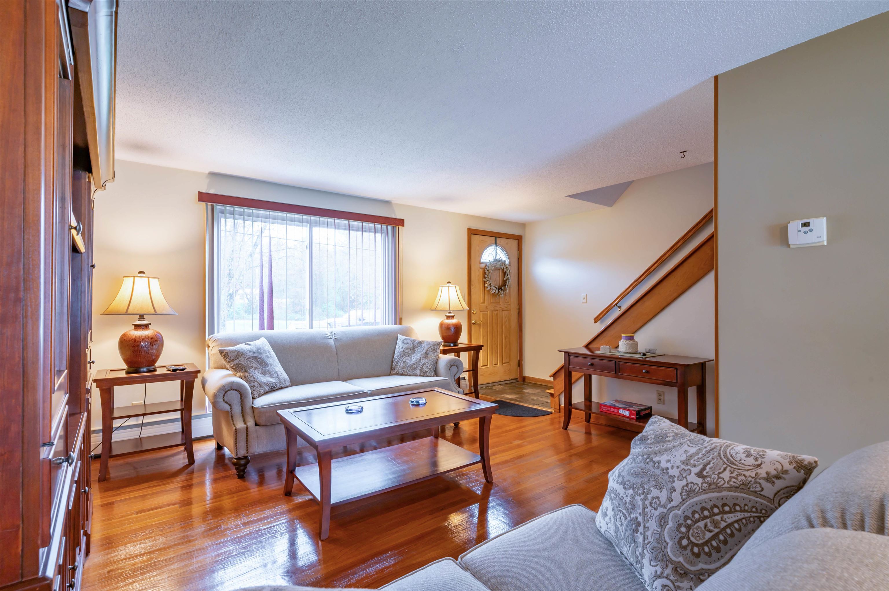 Hudson, New Hampshire 03051, United States, 2 Bedrooms Bedrooms, ,1 BathroomBathrooms,Residential,Pending,126198