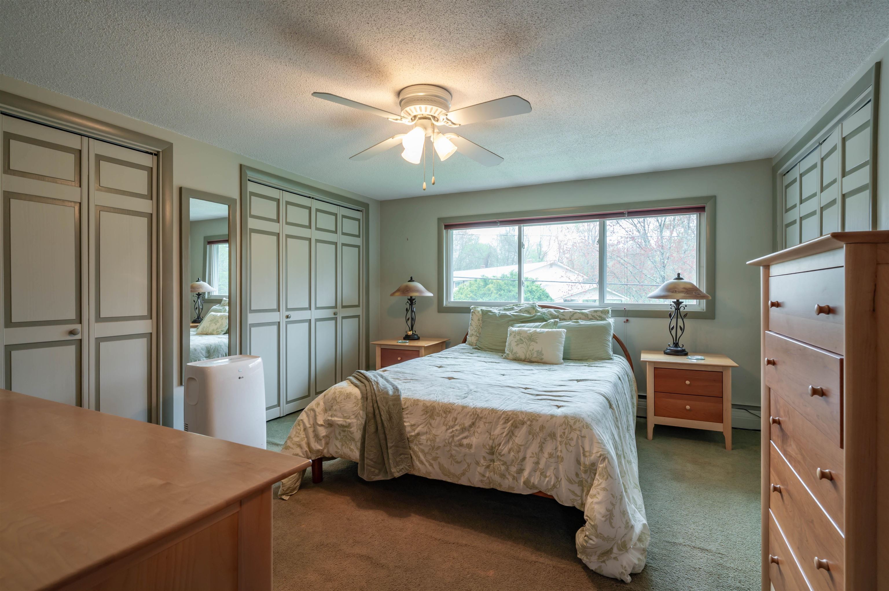 Hudson, New Hampshire 03051, United States, 2 Bedrooms Bedrooms, ,1 BathroomBathrooms,Residential,Pending,126198