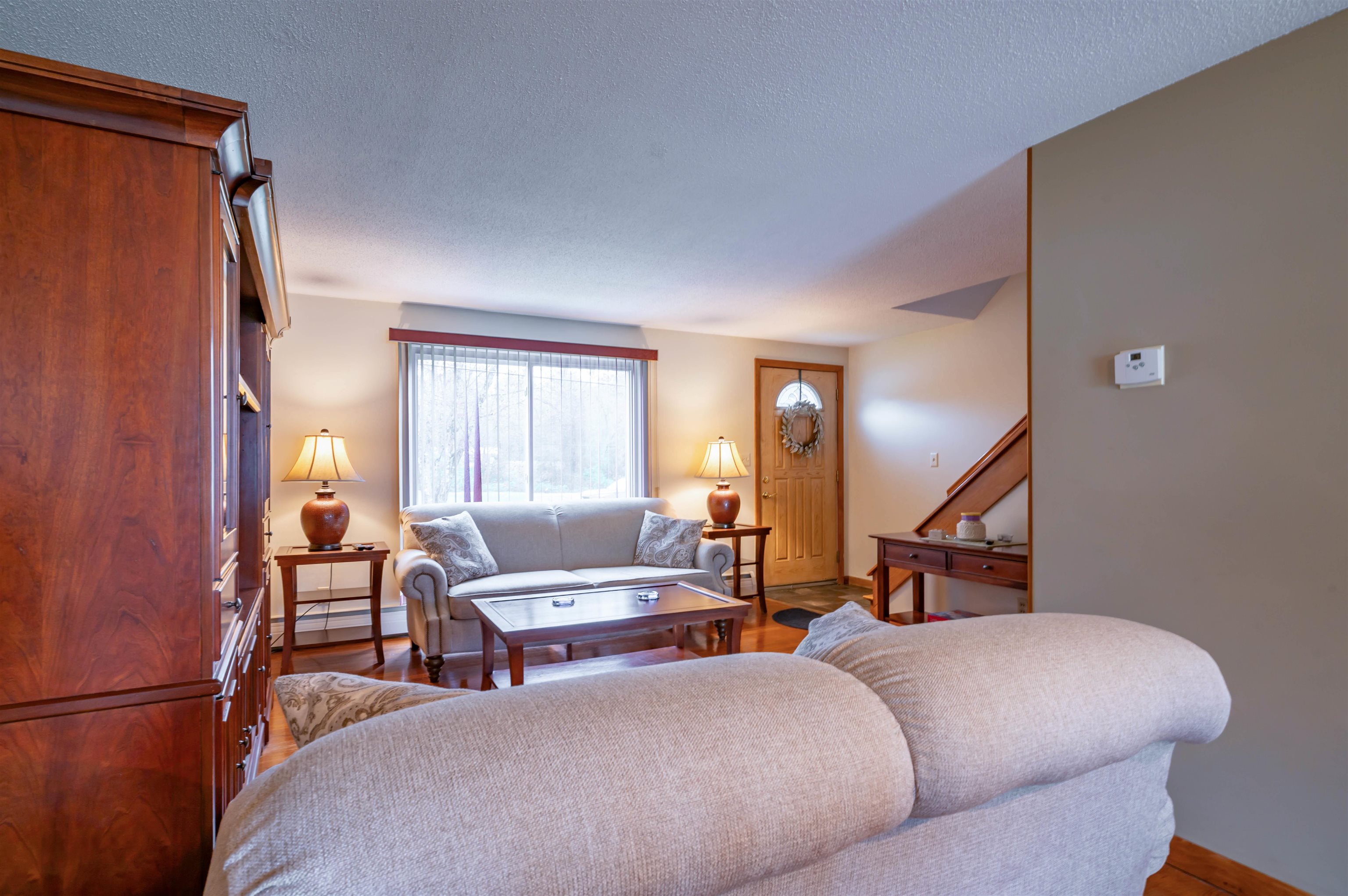 Hudson, New Hampshire 03051, United States, 2 Bedrooms Bedrooms, ,1 BathroomBathrooms,Residential,Pending,126198