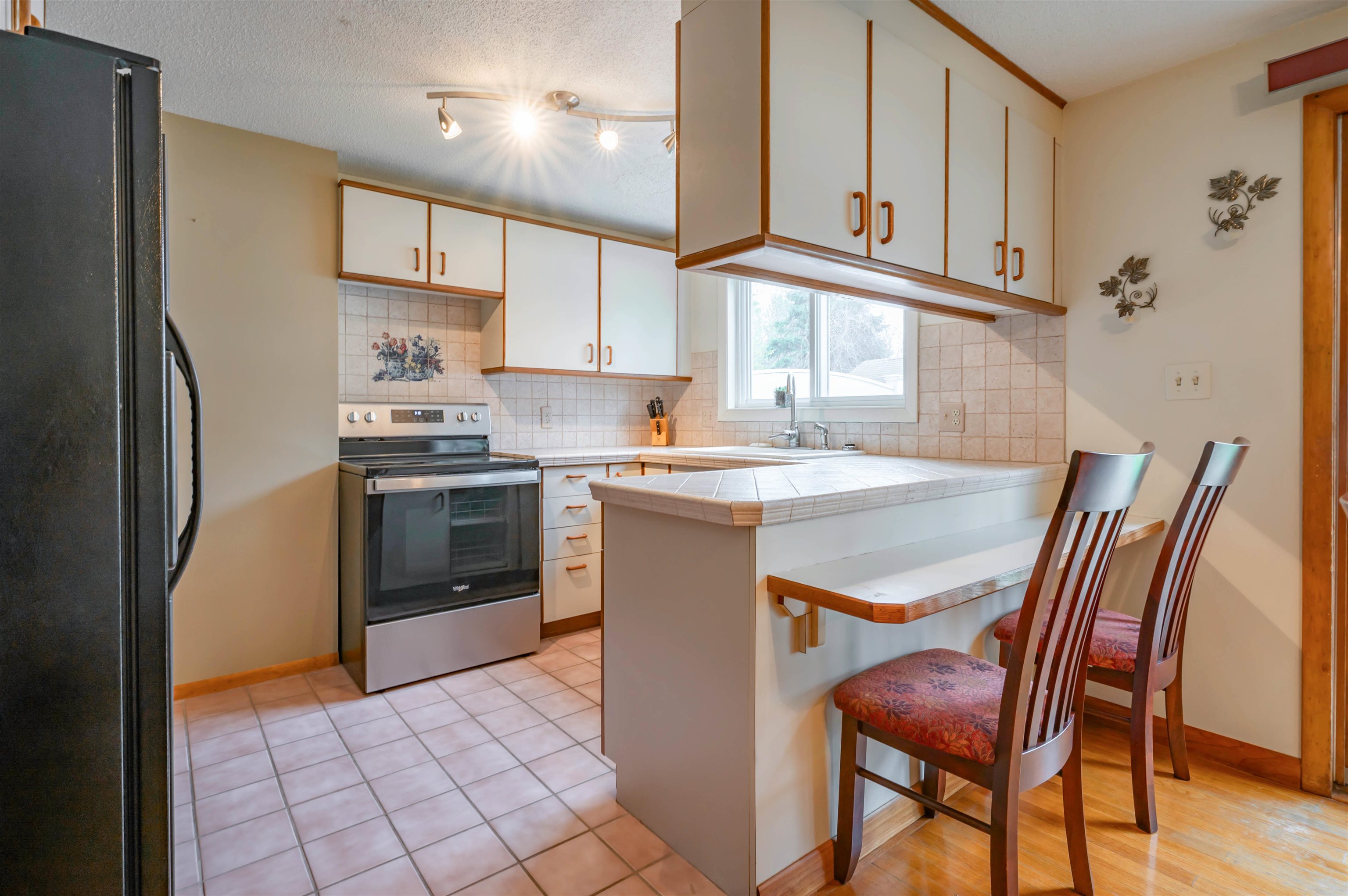 Hudson, New Hampshire 03051, United States, 2 Bedrooms Bedrooms, ,1 BathroomBathrooms,Residential,Pending,126198