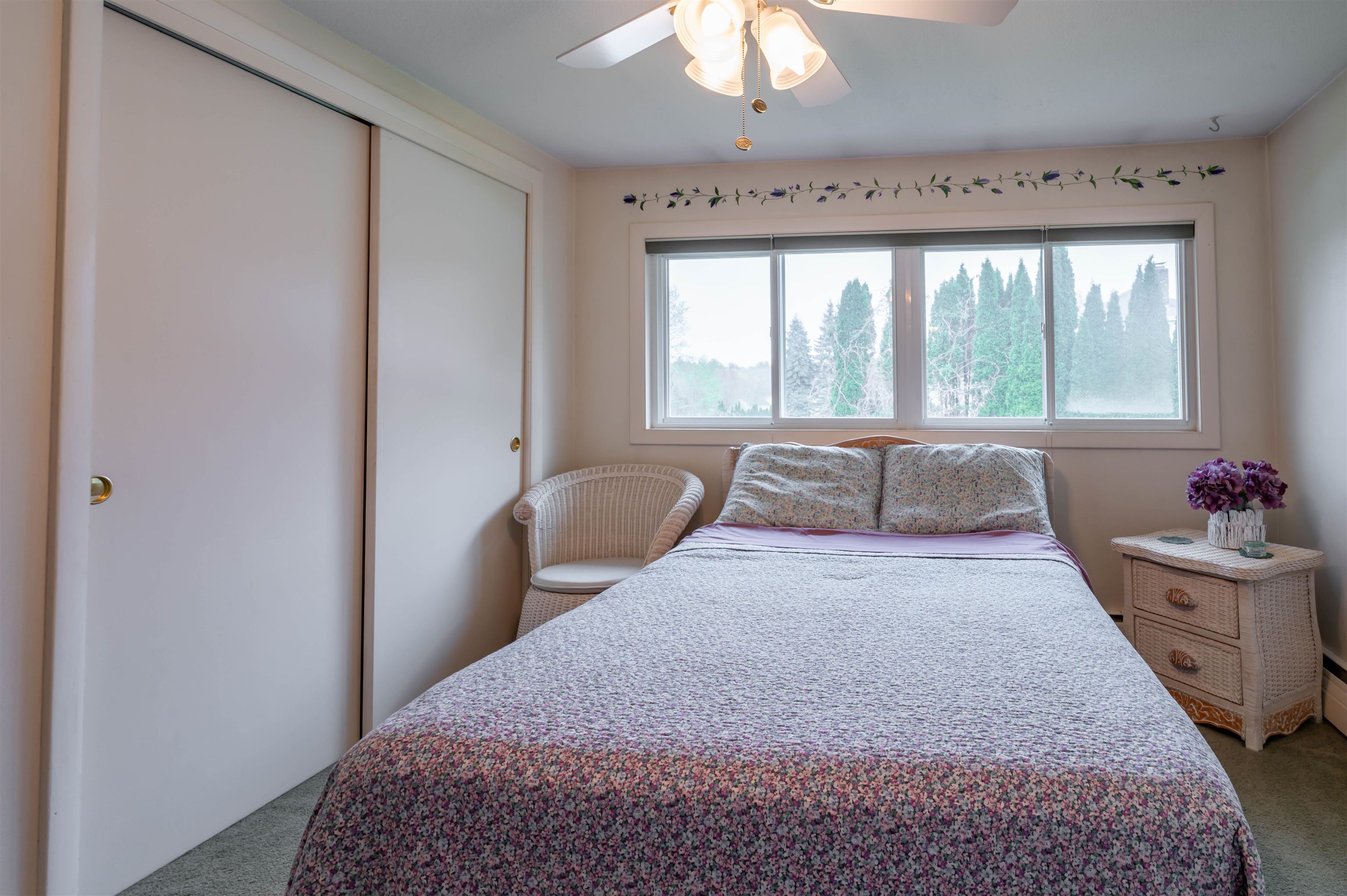 Hudson, New Hampshire 03051, United States, 2 Bedrooms Bedrooms, ,1 BathroomBathrooms,Residential,Pending,126198