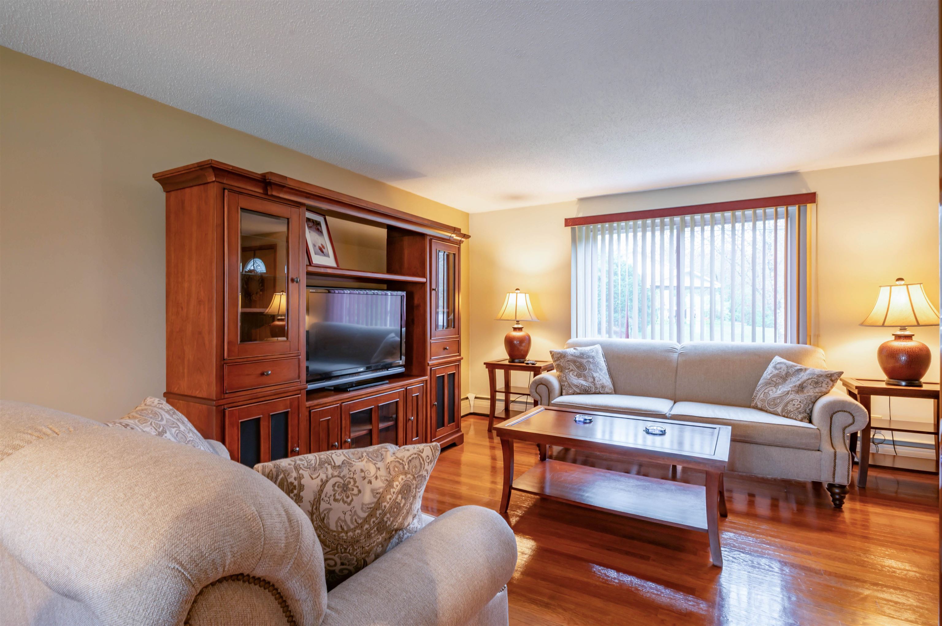 Hudson, New Hampshire 03051, United States, 2 Bedrooms Bedrooms, ,1 BathroomBathrooms,Residential,Pending,126198