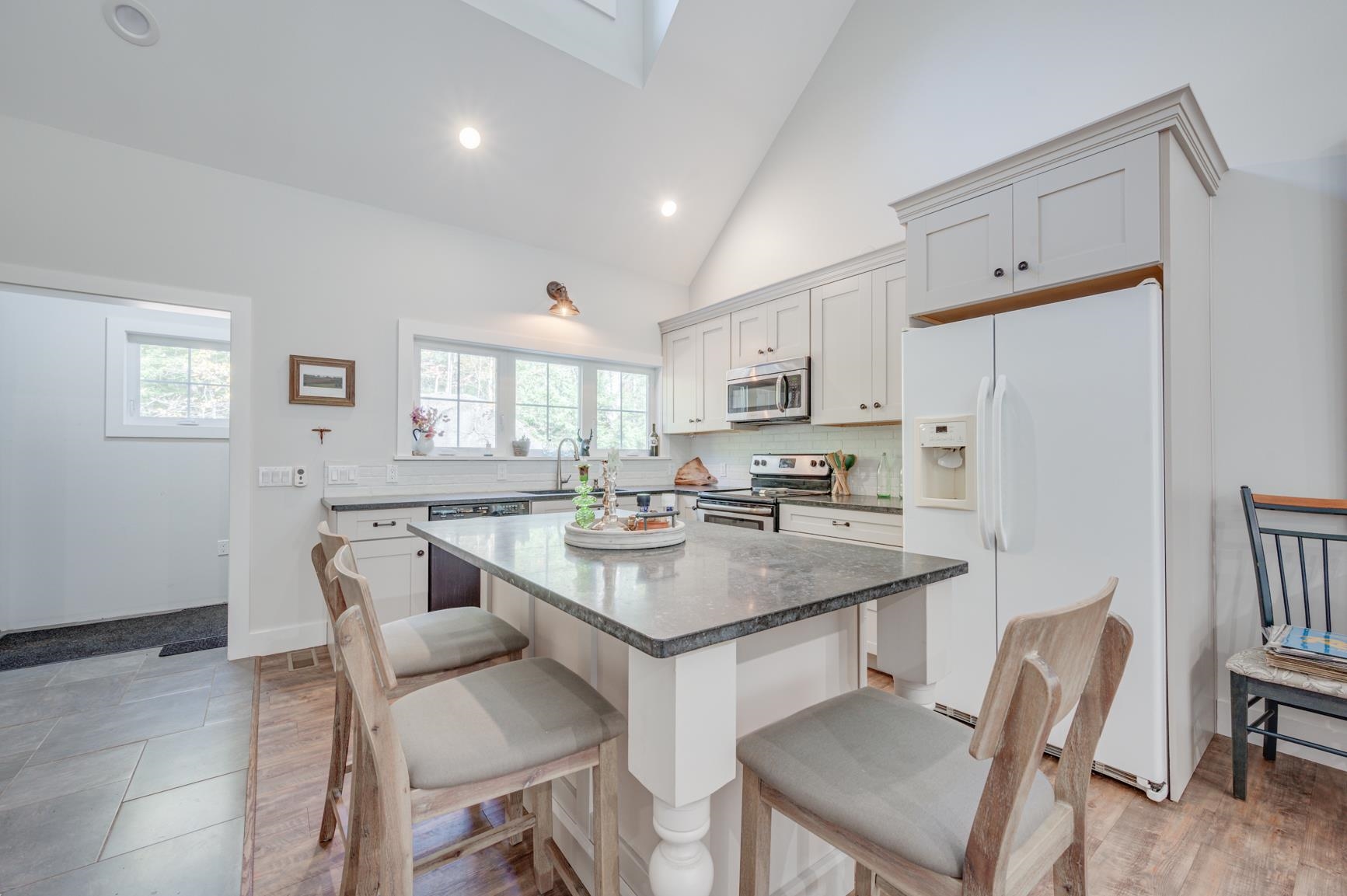 108 Circle View Drive