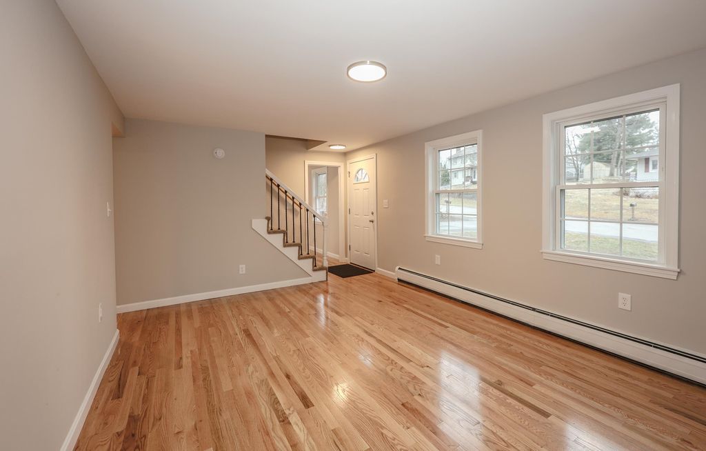 Photo of 29 Nightingale Road, Nashua, NH 03062 (MLS # 5082819)