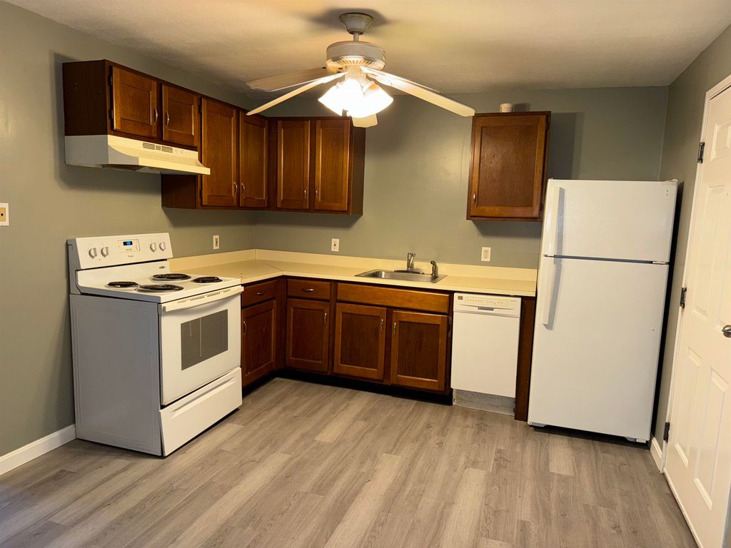 Photo of 12 East Side Drive #3-12, Concord, NH 03301 (MLS # 5063863)