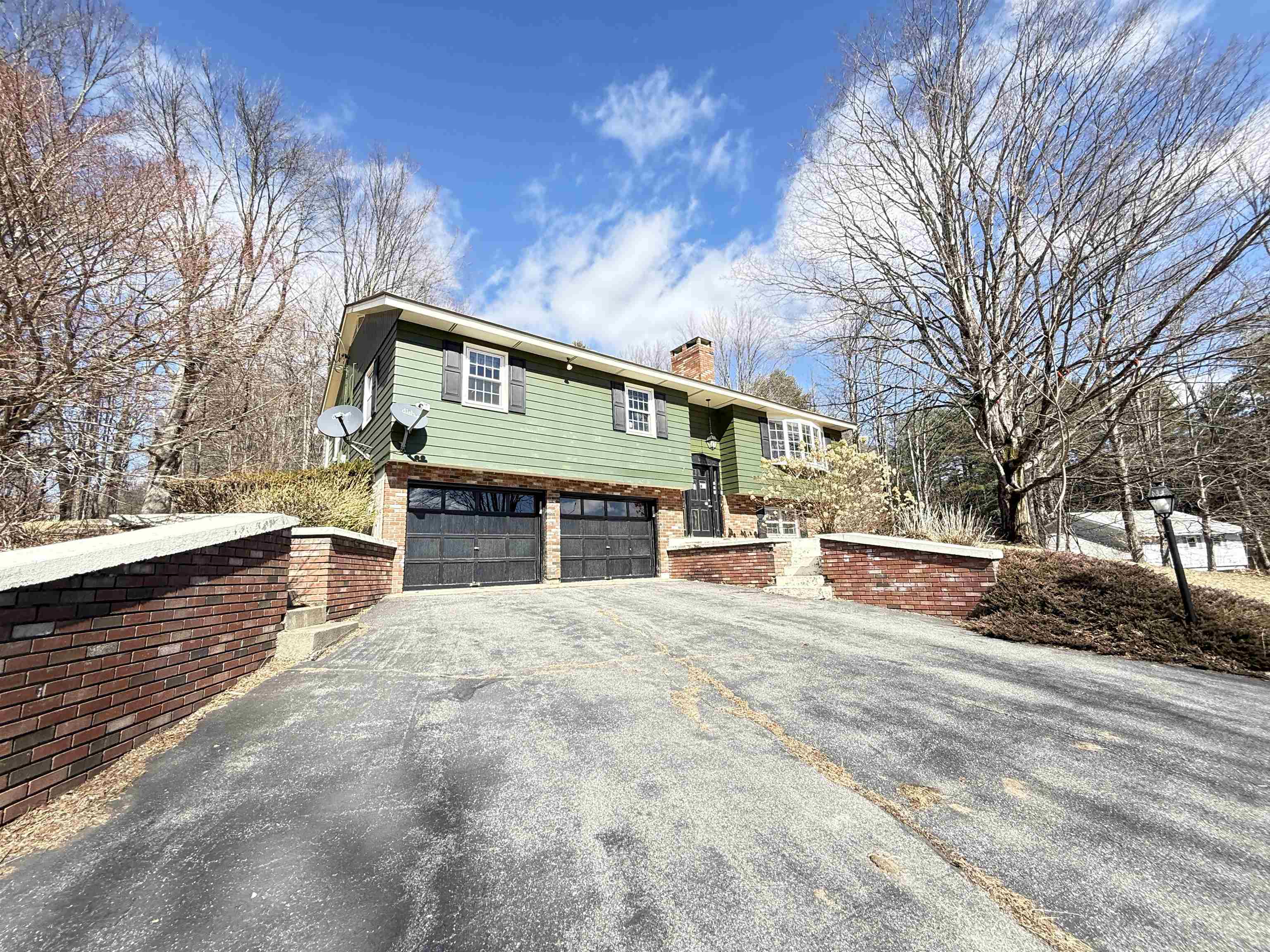 11 Juniper Hill Road