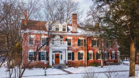 39 Elm Street B Woodstock VT 05091