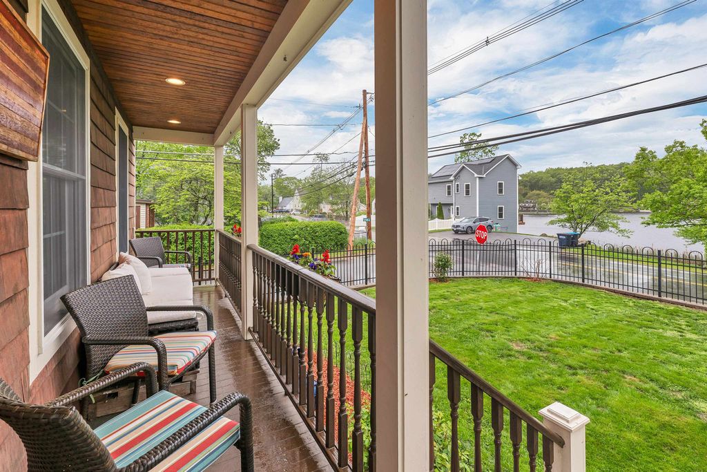 Photo of 92 Shadow Lake Road, Salem, NH 03079 (MLS # 5058436)