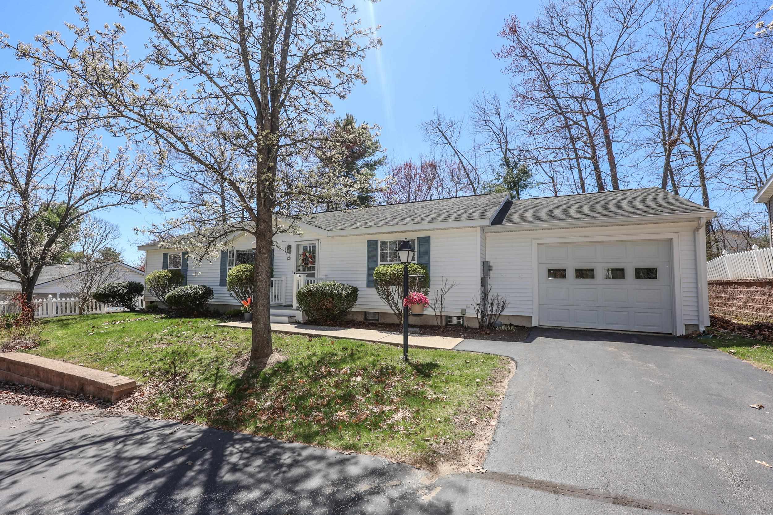 100 Ledgewood Way