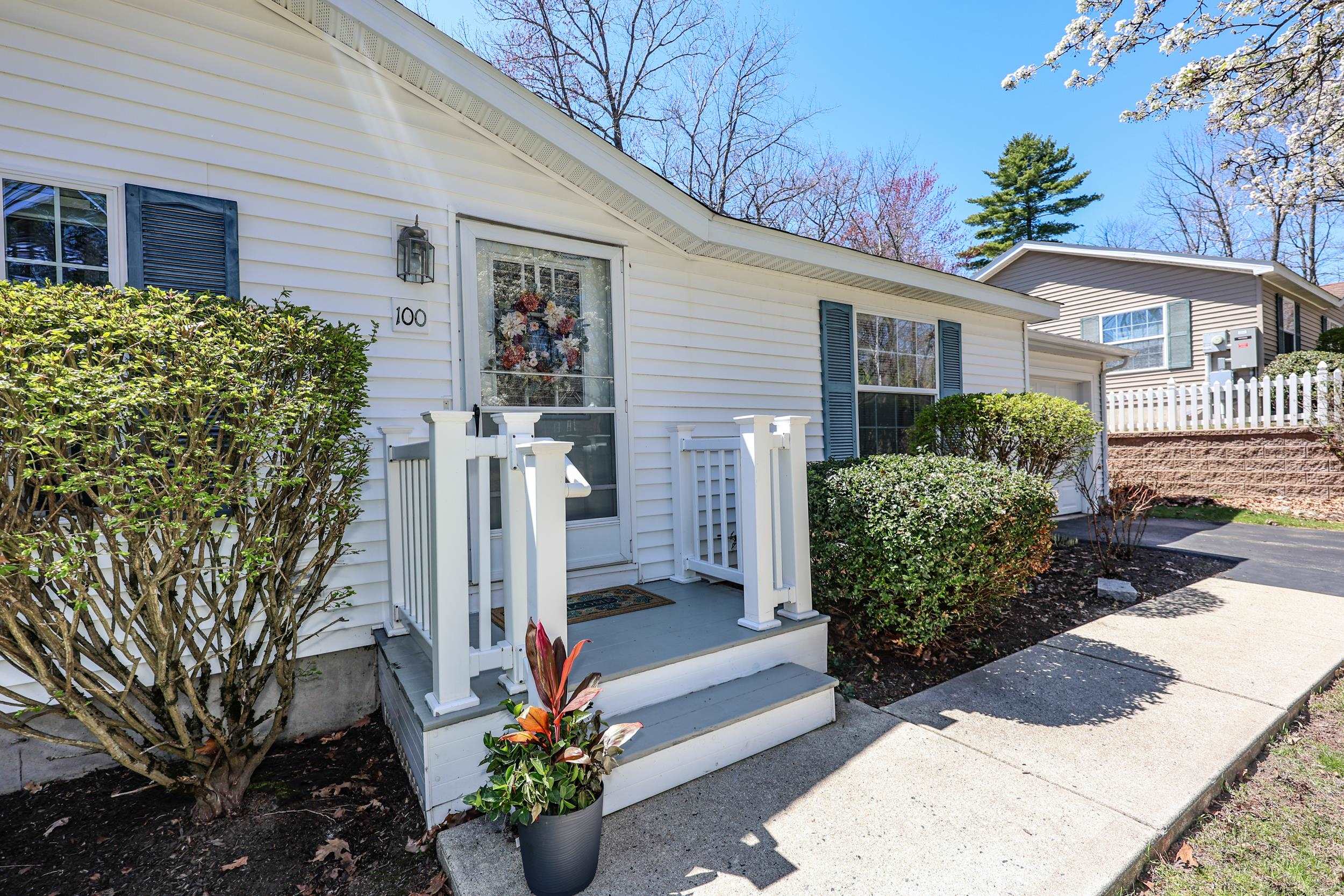 100 Ledgewood Way