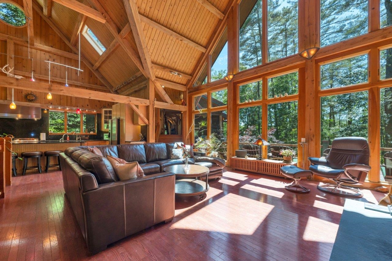 9 Lakewood Drive