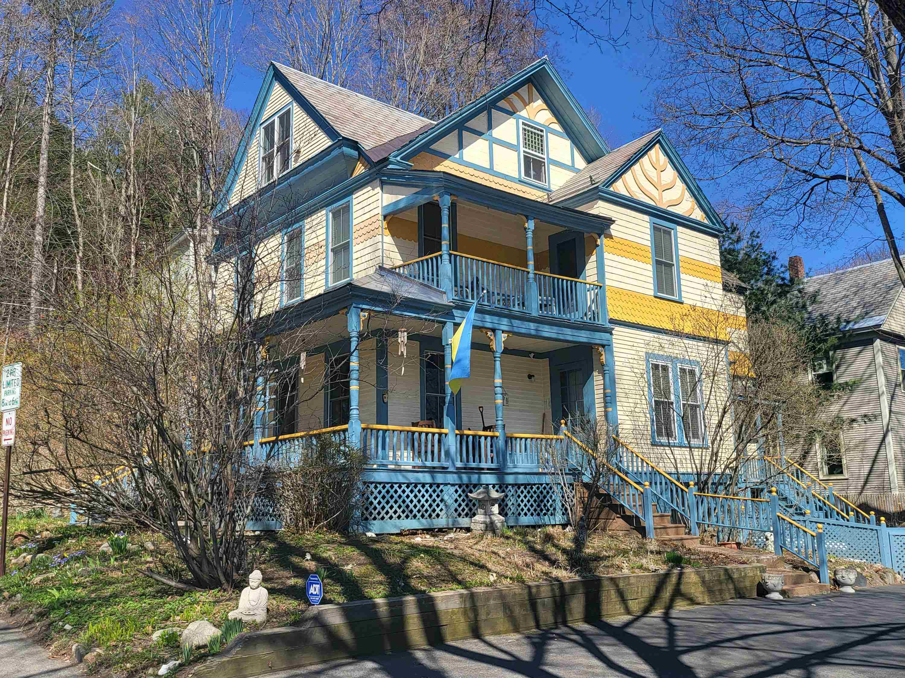 21 Howard Street