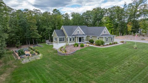 12 Franklins Way Hollis NH 03049